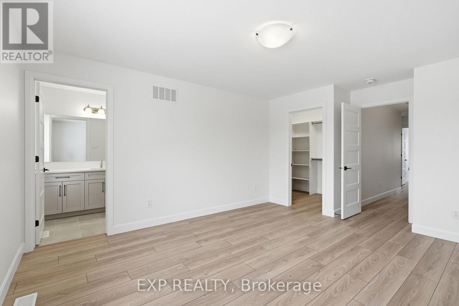 












138 ELIZABETH STREET

,
North Dundas,




Ontario
K0A2M0

