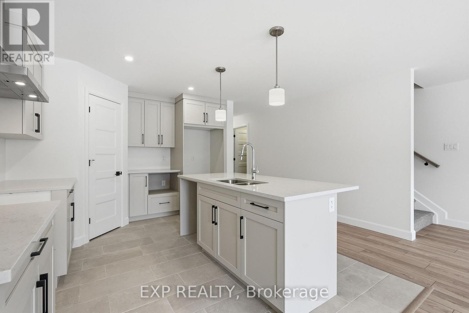 












138 ELIZABETH STREET

,
North Dundas,




Ontario
K0A2M0


