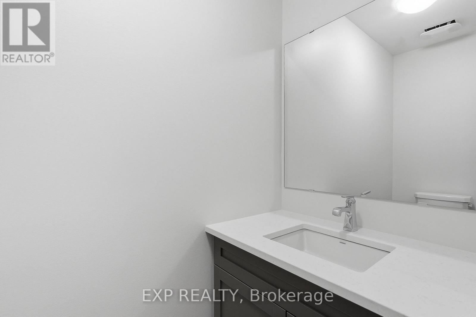 












140 ELIZABETH CRESCENT

,
North Dundas,




Ontario
K0A2M0

