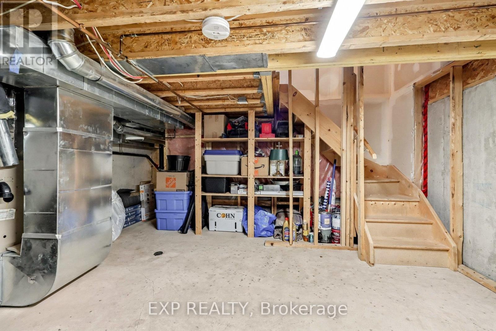 












211 GERSHWIN PRIVATE

,
Ottawa,




Ontario
K2H1G6

