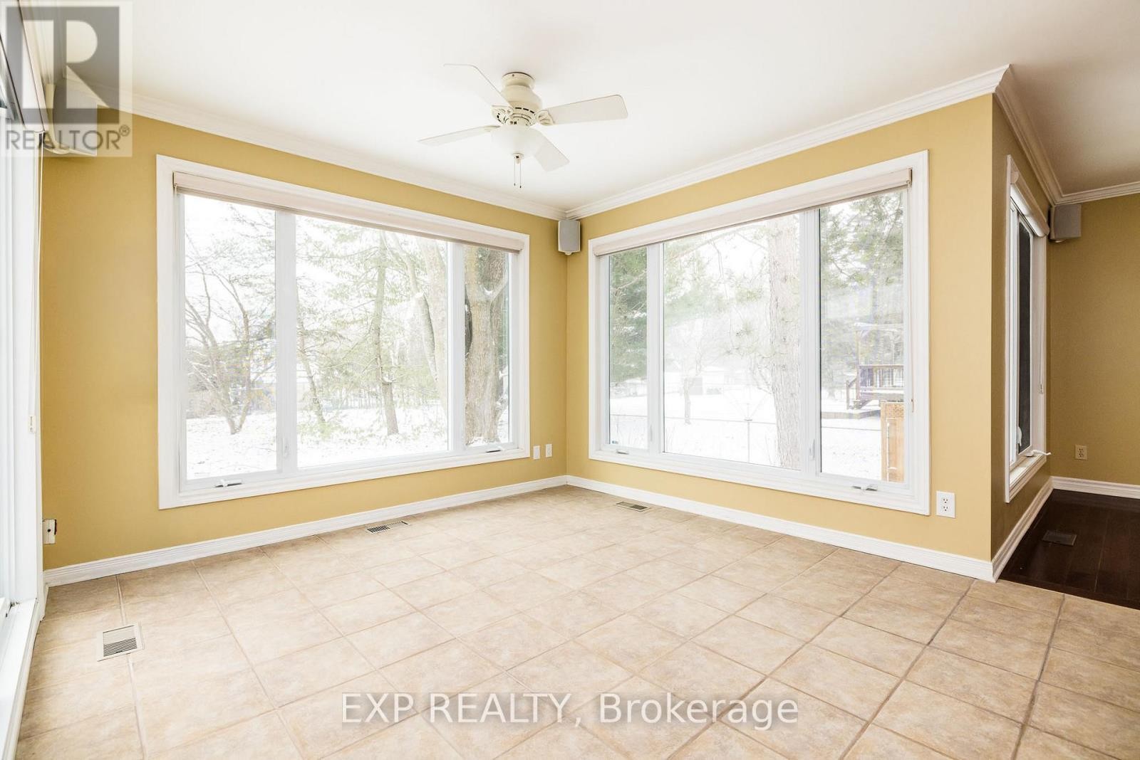 












602 CHURCH STREET

,
Russell,




Ontario
K4R1C4

