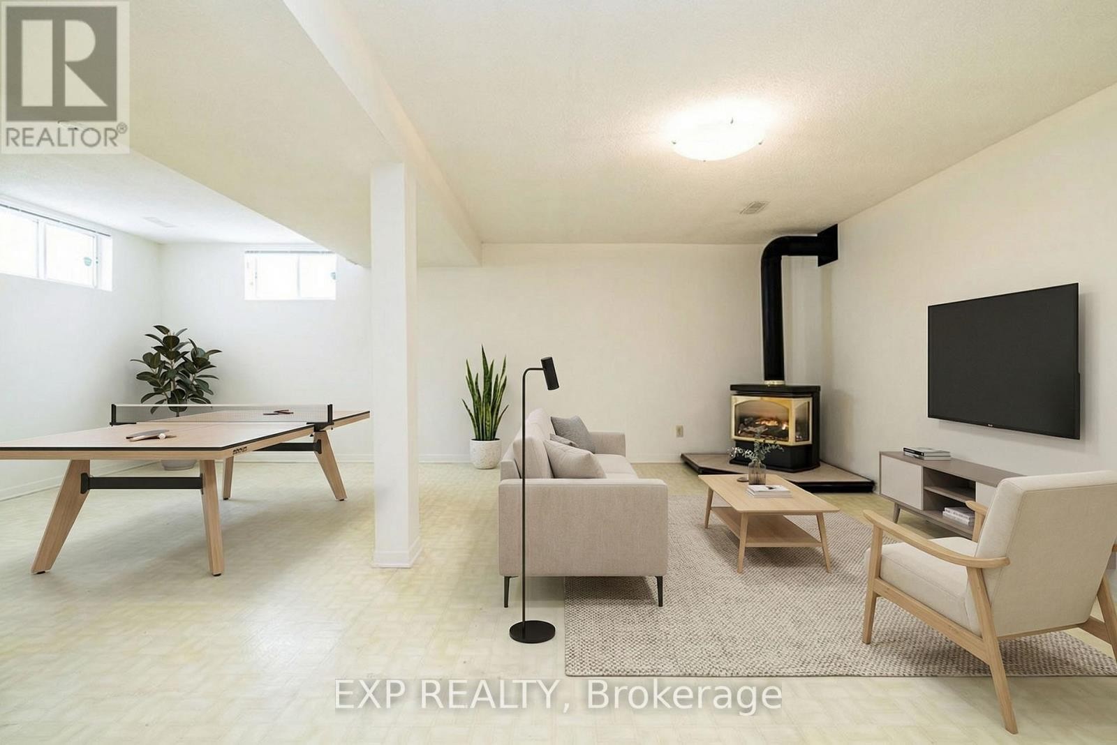 












602 CHURCH STREET

,
Russell,




Ontario
K4R1C4

