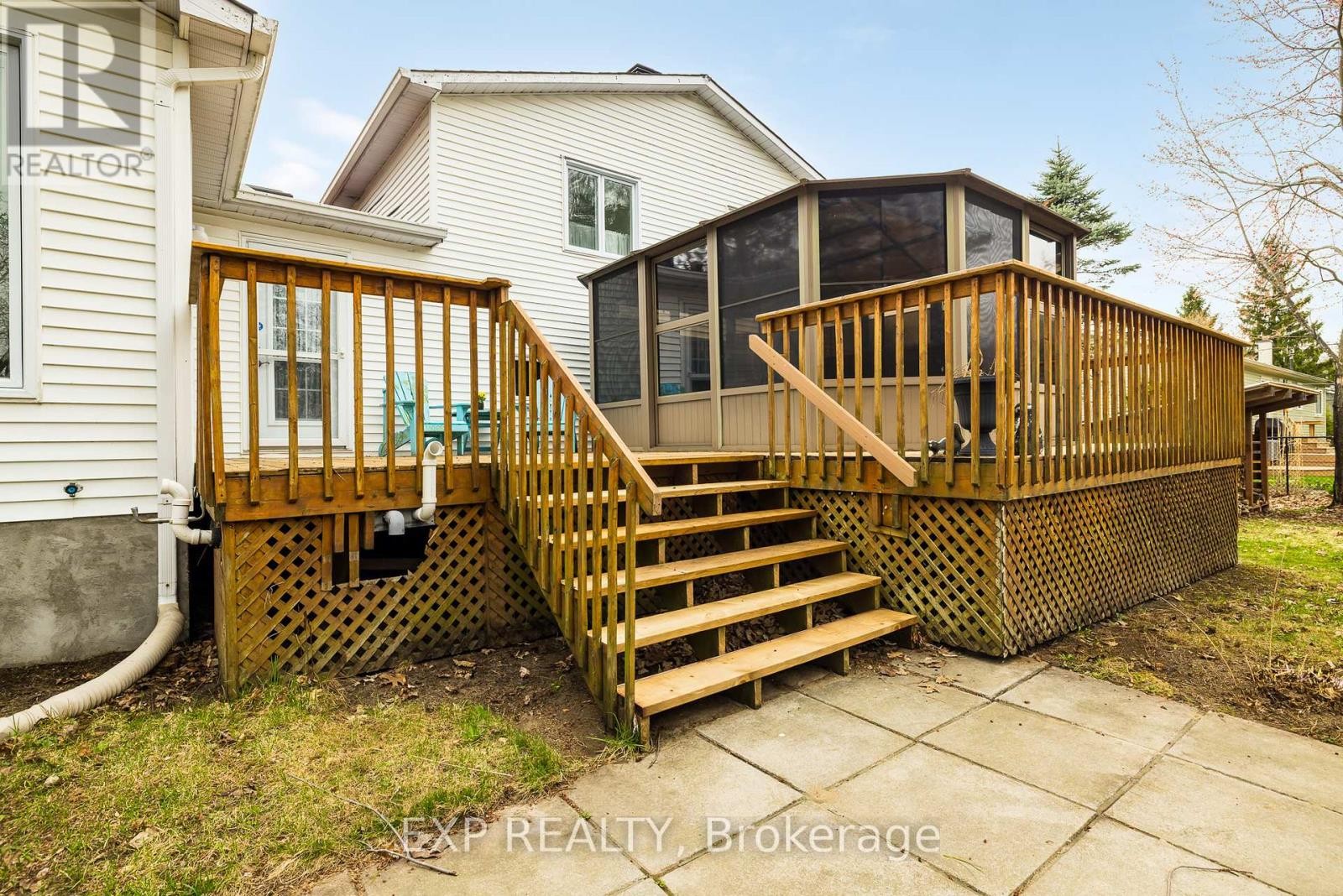 












602 CHURCH STREET

,
Russell,




Ontario
K4R1C4

