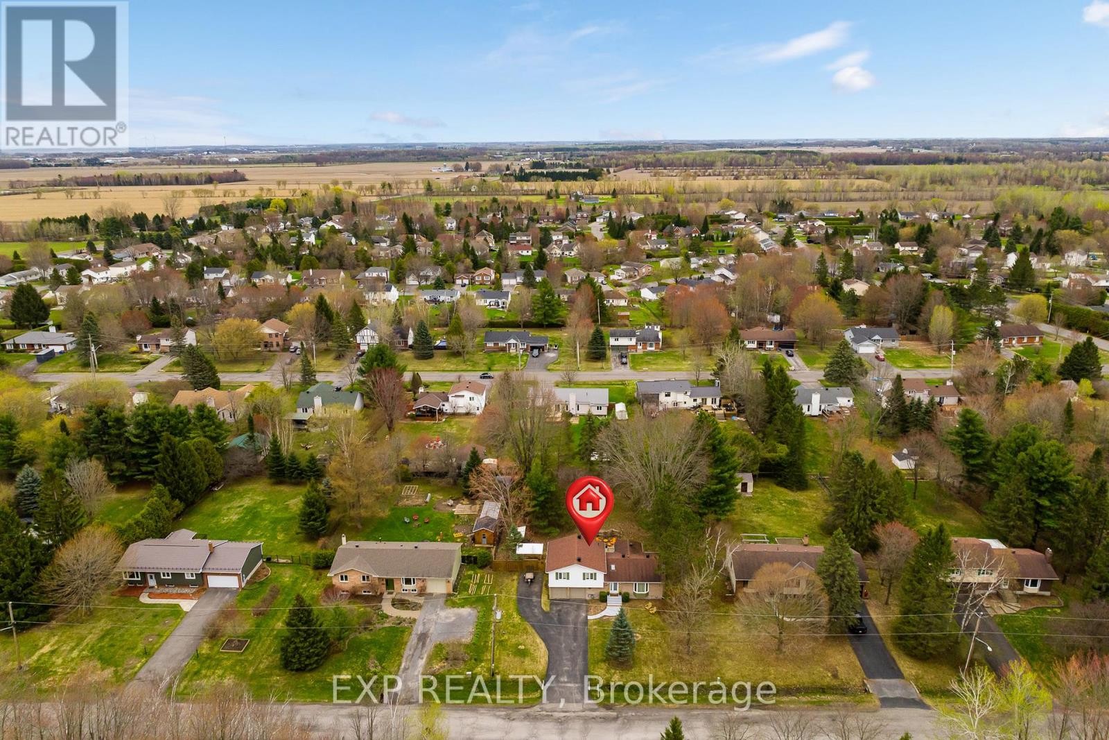 












602 CHURCH STREET

,
Russell,




Ontario
K4R1C4

