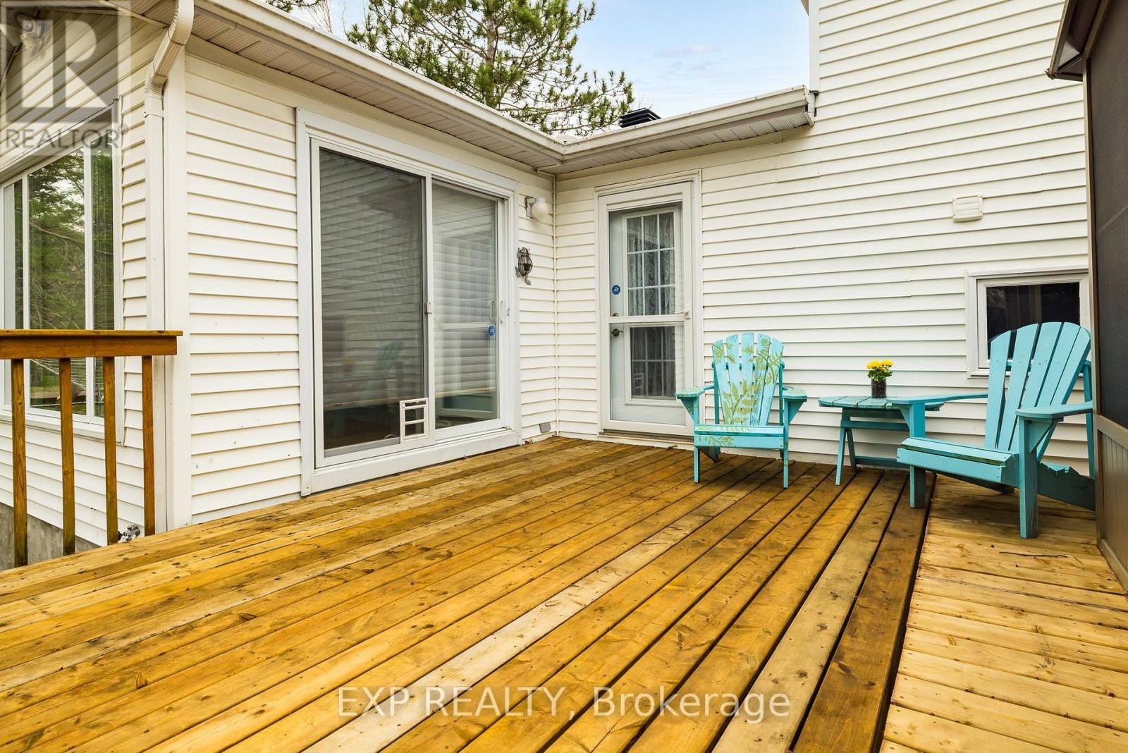 












602 CHURCH STREET

,
Russell,




Ontario
K4R1C4

