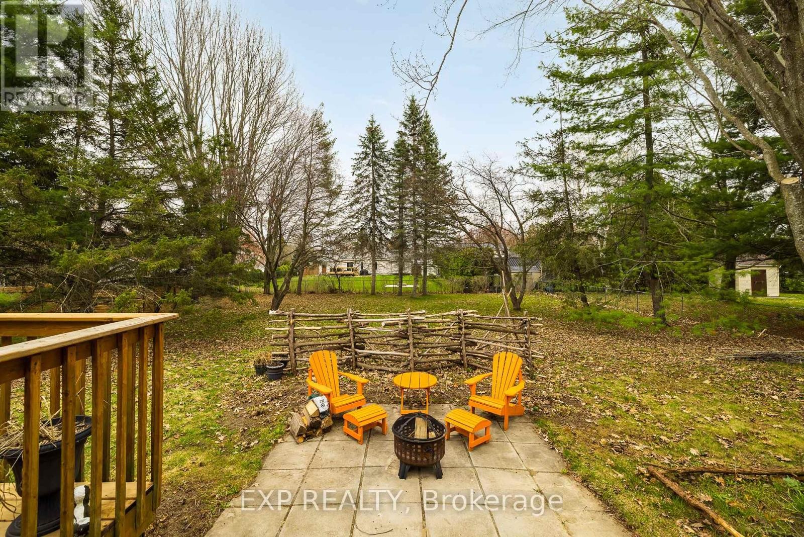 












602 CHURCH STREET

,
Russell,




Ontario
K4R1C4

