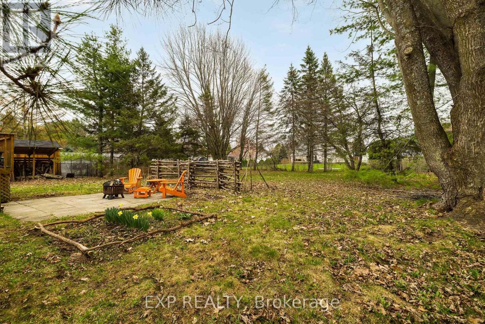 












602 CHURCH STREET

,
Russell,




Ontario
K4R1C4

