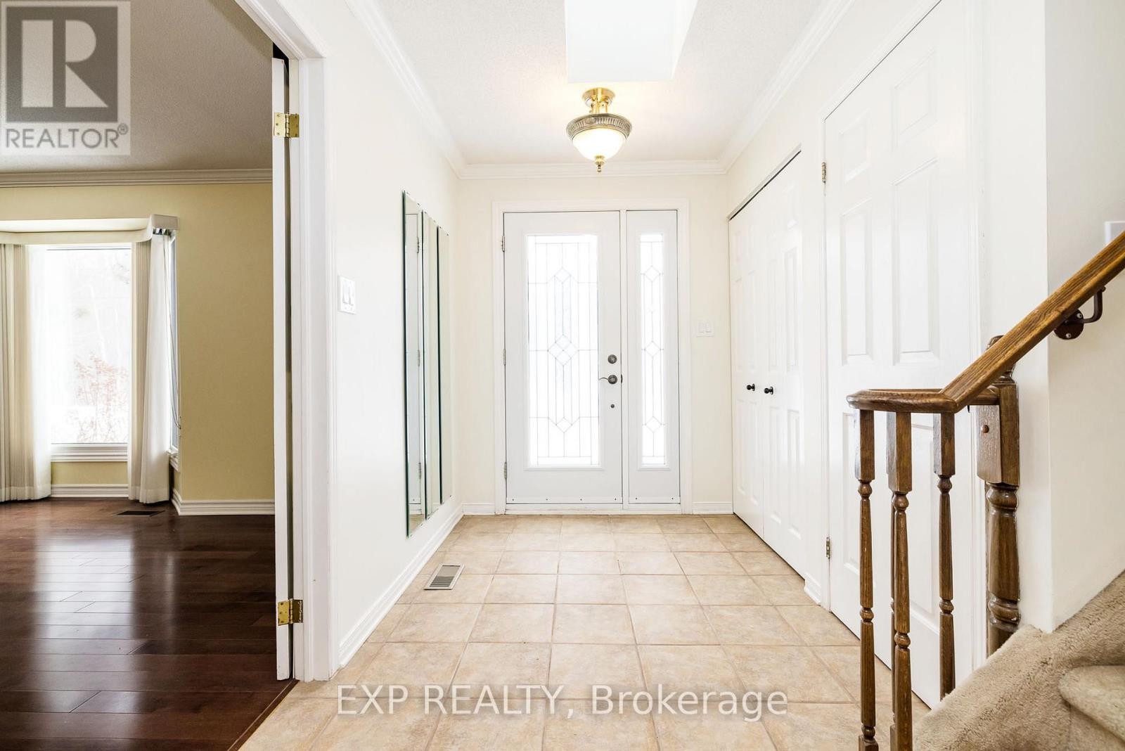 












602 CHURCH STREET

,
Russell,




Ontario
K4R1C4

