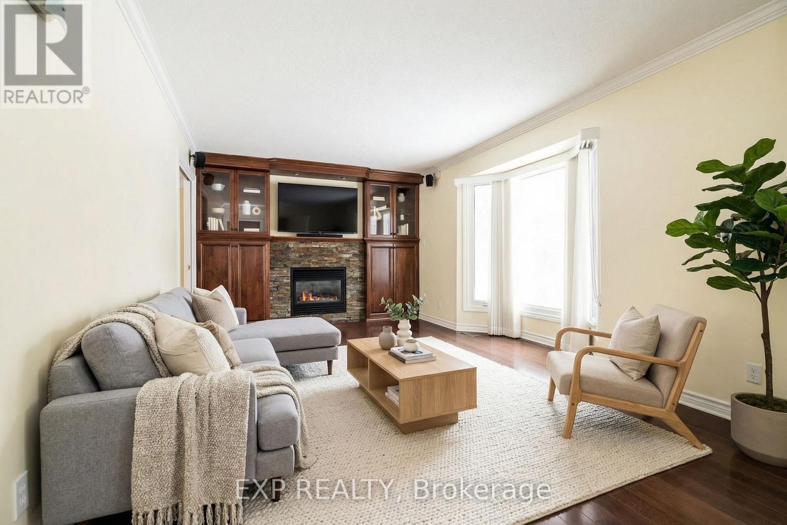 












602 CHURCH STREET

,
Russell,




Ontario
K4R1C4

