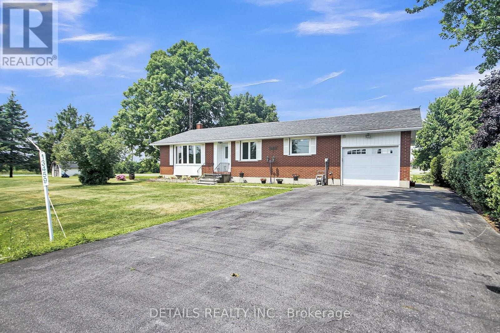 












13459 LOUCKS ROAD

,
North Dundas,




Ontario
K0C1H0

