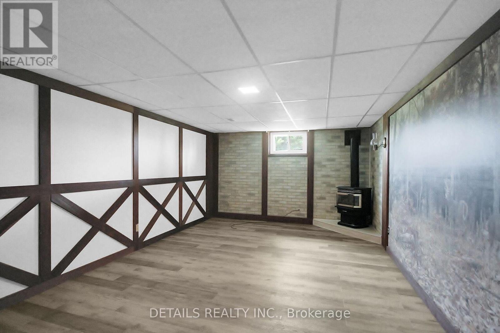 












13459 LOUCKS ROAD

,
North Dundas,




Ontario
K0C1H0

