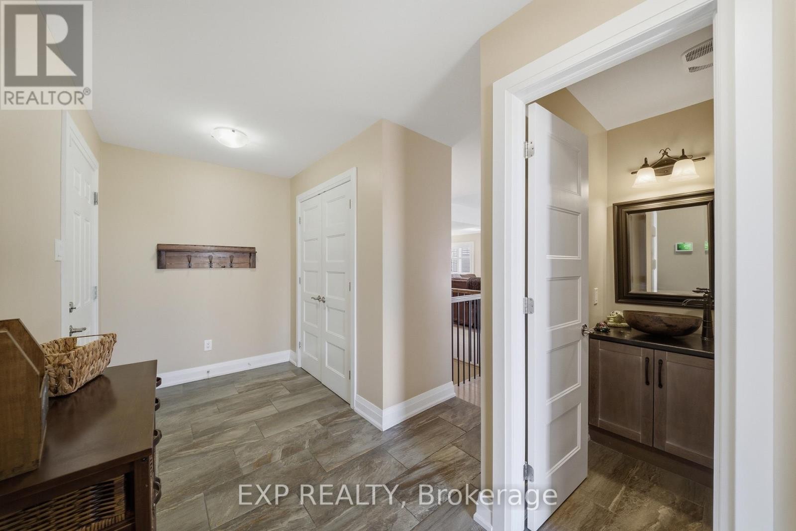 












4 PROVOST STREET

,
North Stormont,




Ontario
K0A1R0


