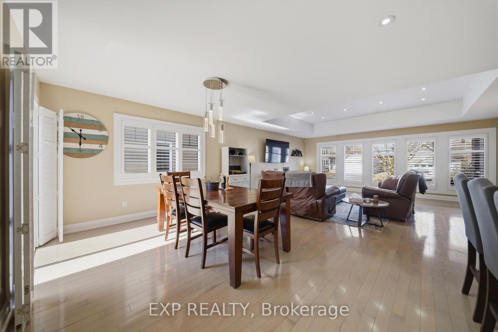 












4 PROVOST STREET

,
North Stormont,




Ontario
K0A1R0

