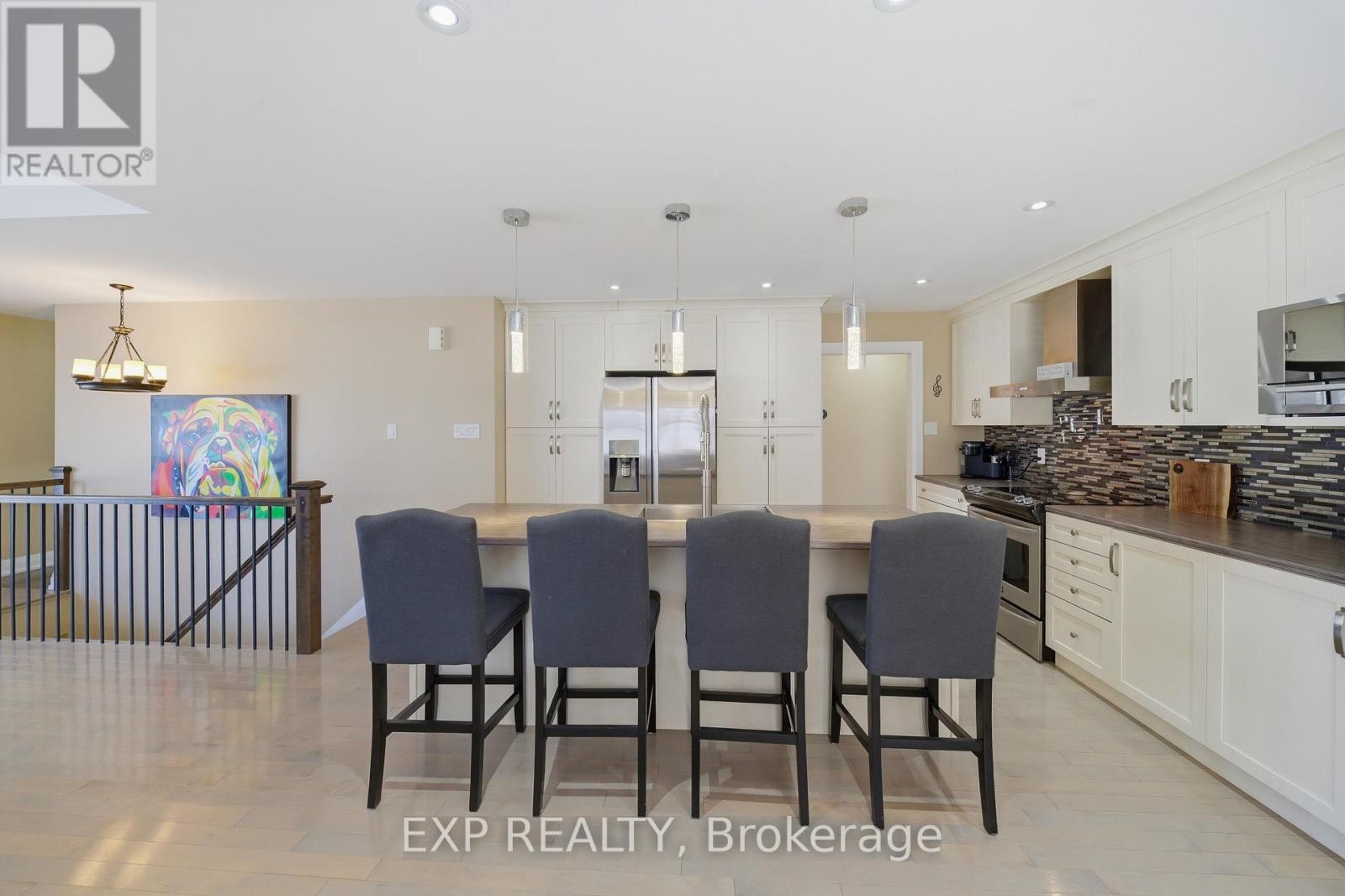 












4 PROVOST STREET

,
North Stormont,




Ontario
K0A1R0

