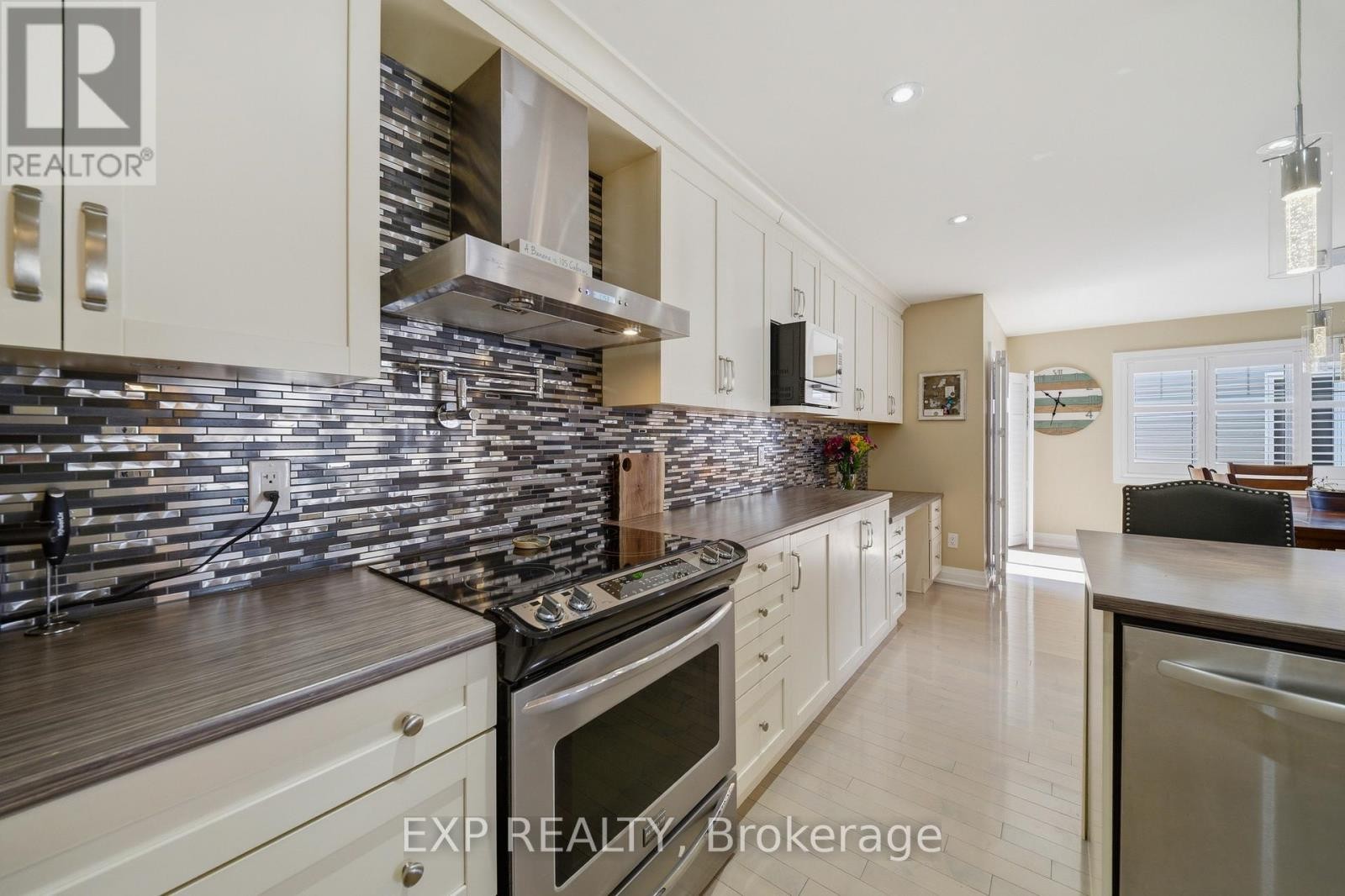












4 PROVOST STREET

,
North Stormont,




Ontario
K0A1R0

