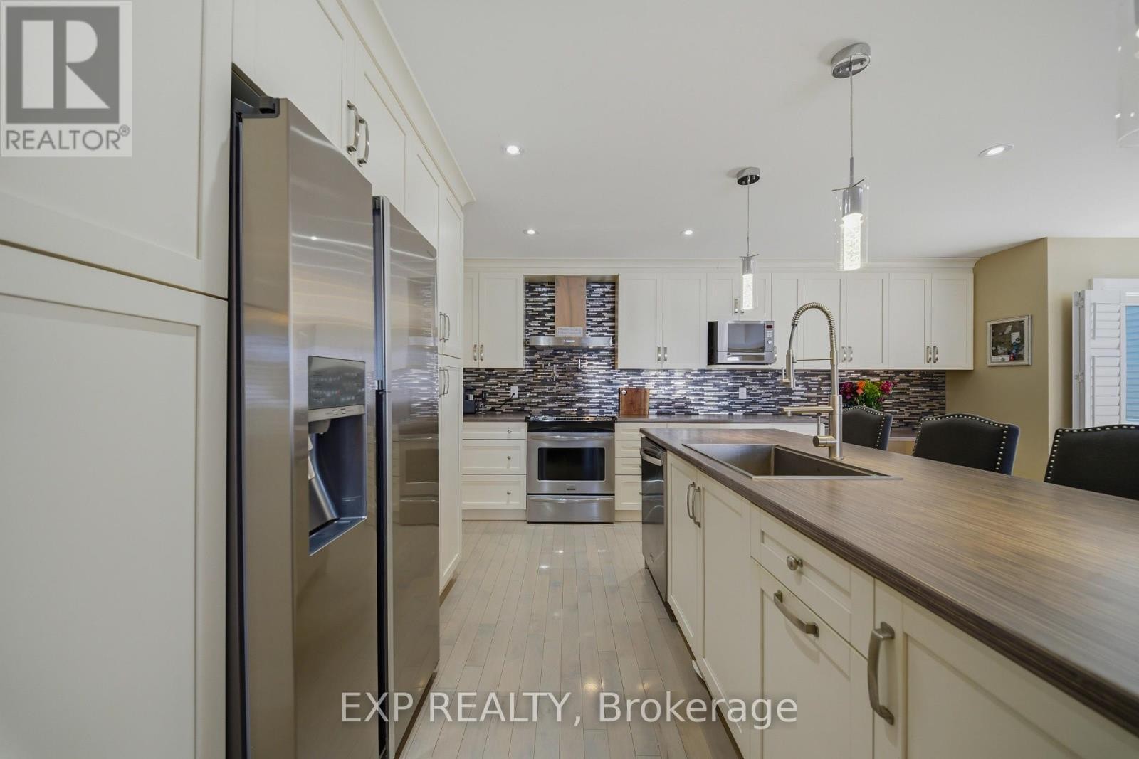 












4 PROVOST STREET

,
North Stormont,




Ontario
K0A1R0

