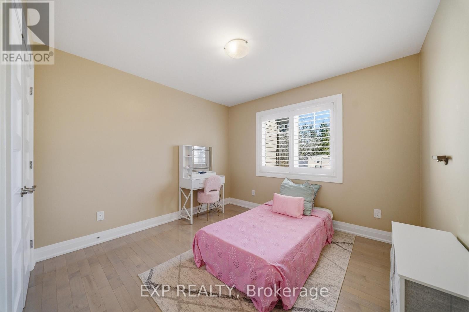 












4 PROVOST STREET

,
North Stormont,




Ontario
K0A1R0

