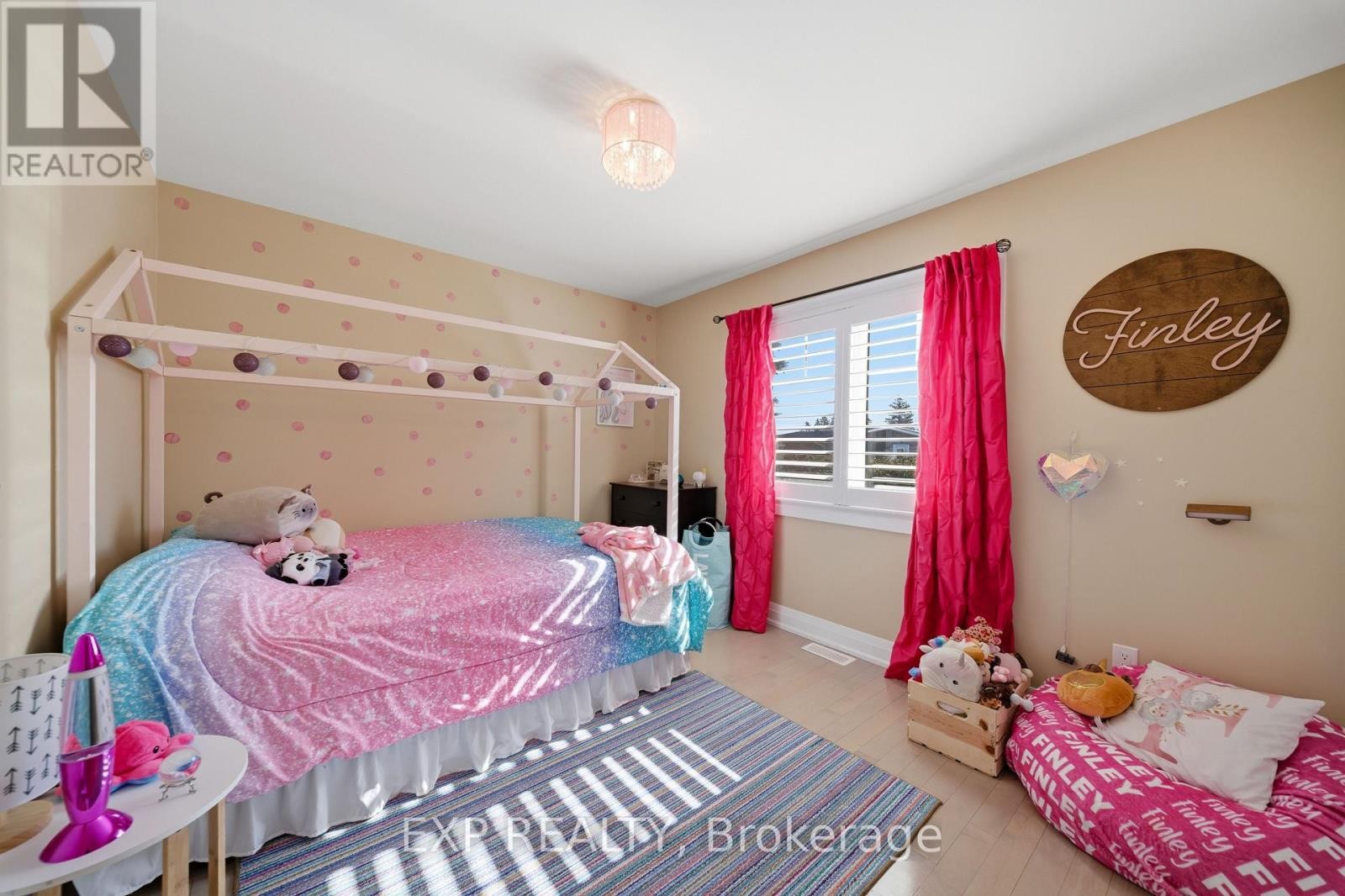 












4 PROVOST STREET

,
North Stormont,




Ontario
K0A1R0

