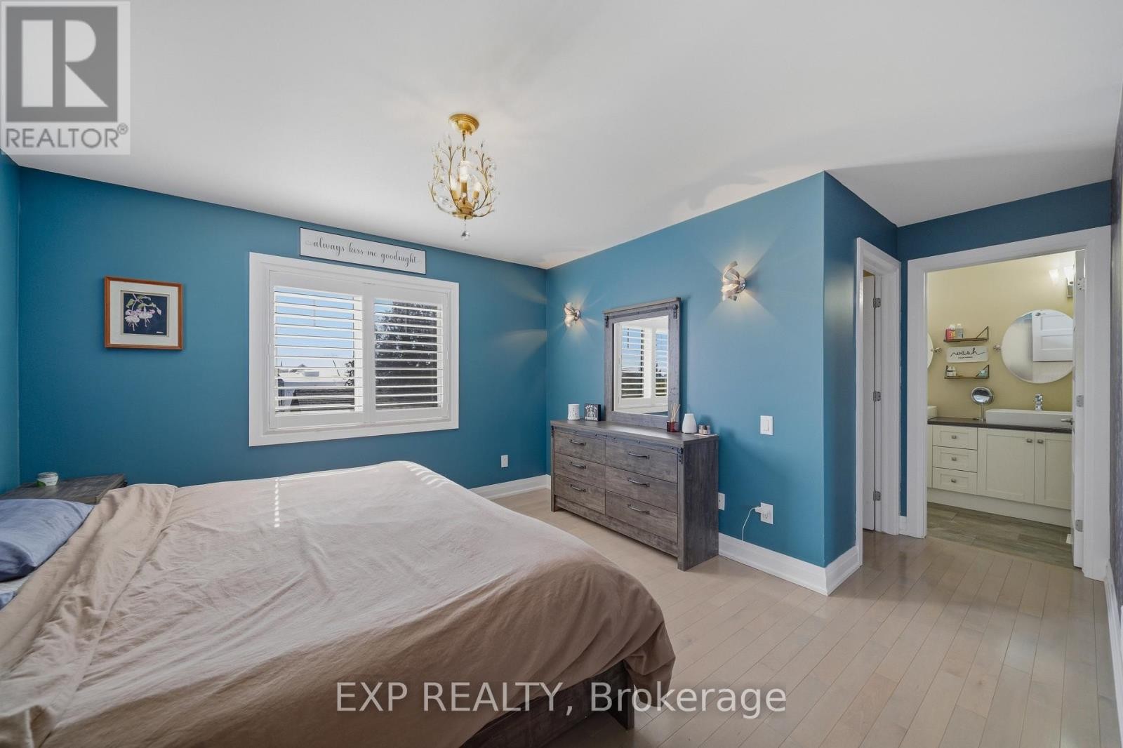 












4 PROVOST STREET

,
North Stormont,




Ontario
K0A1R0

