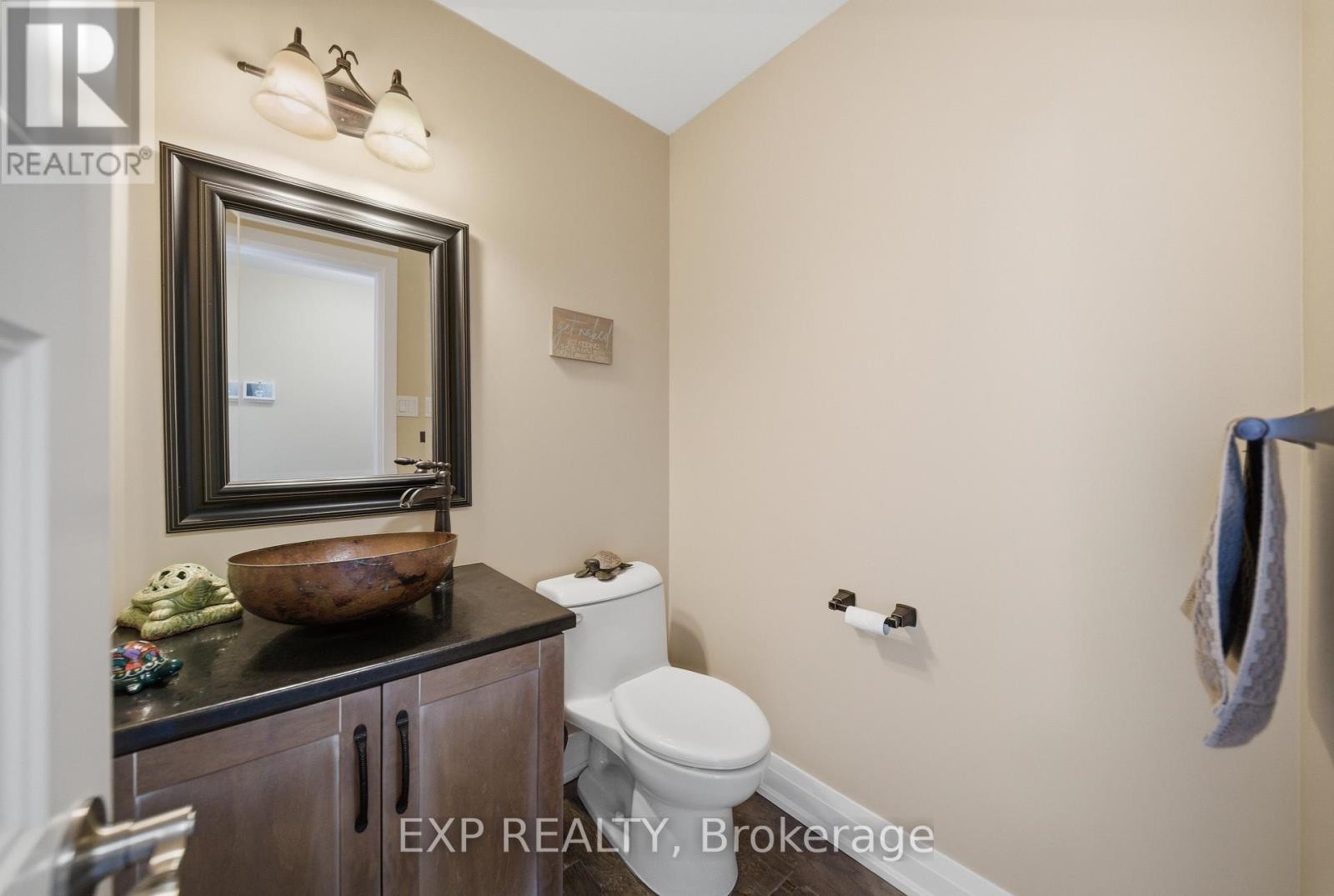 












4 PROVOST STREET

,
North Stormont,




Ontario
K0A1R0

