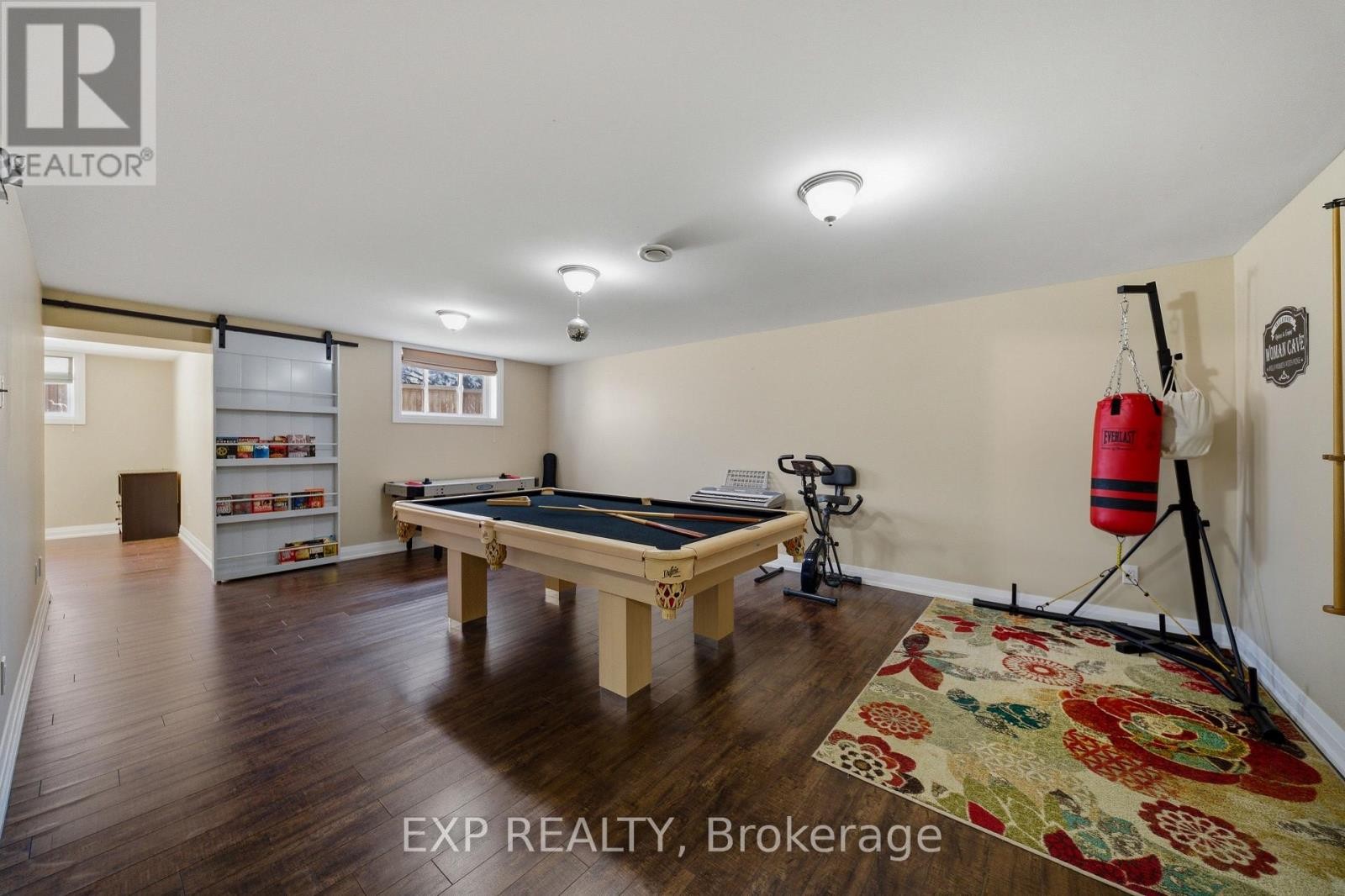 












4 PROVOST STREET

,
North Stormont,




Ontario
K0A1R0

