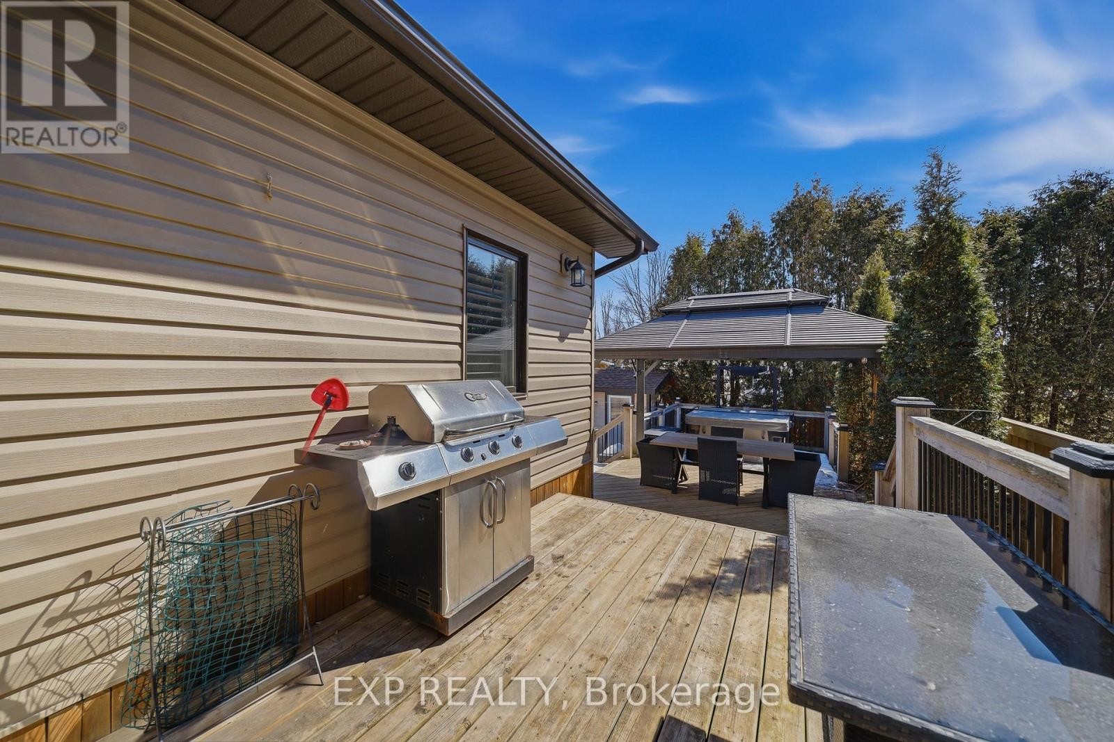 












4 PROVOST STREET

,
North Stormont,




Ontario
K0A1R0

