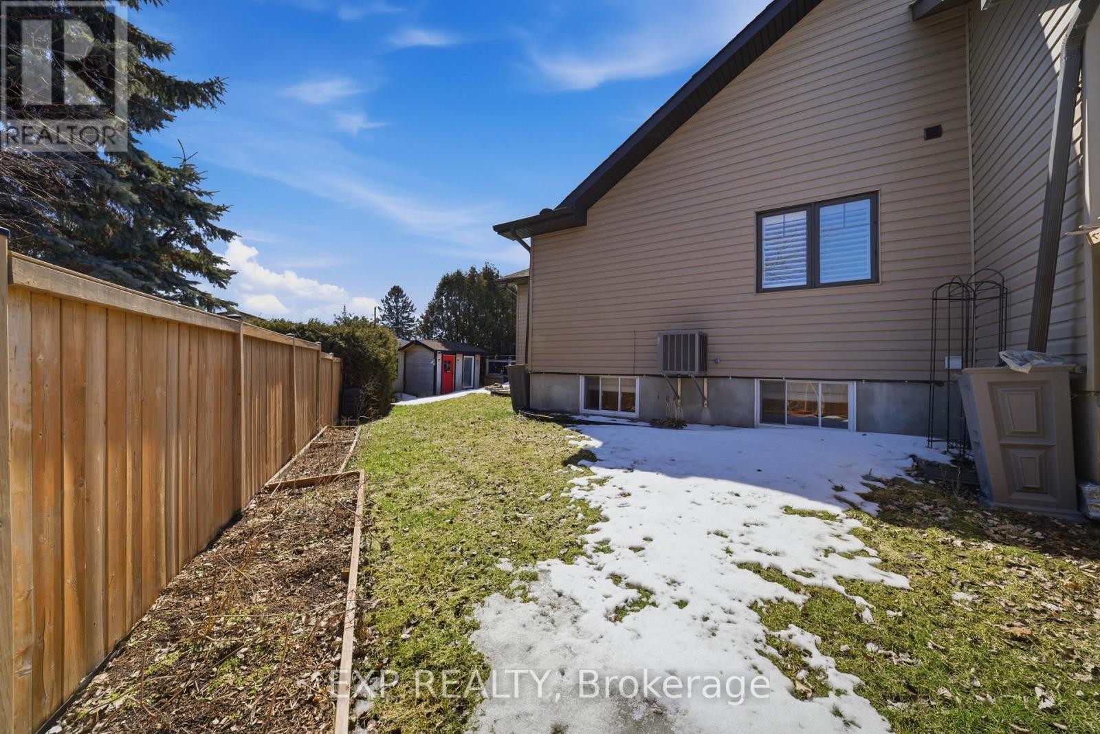 












4 PROVOST STREET

,
North Stormont,




Ontario
K0A1R0

