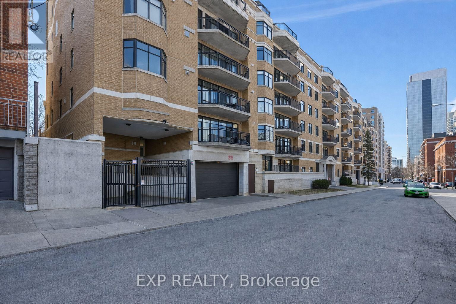 












209 - 260 BESSERER STREET

,
Ottawa,




Ontario
K1N1J3

