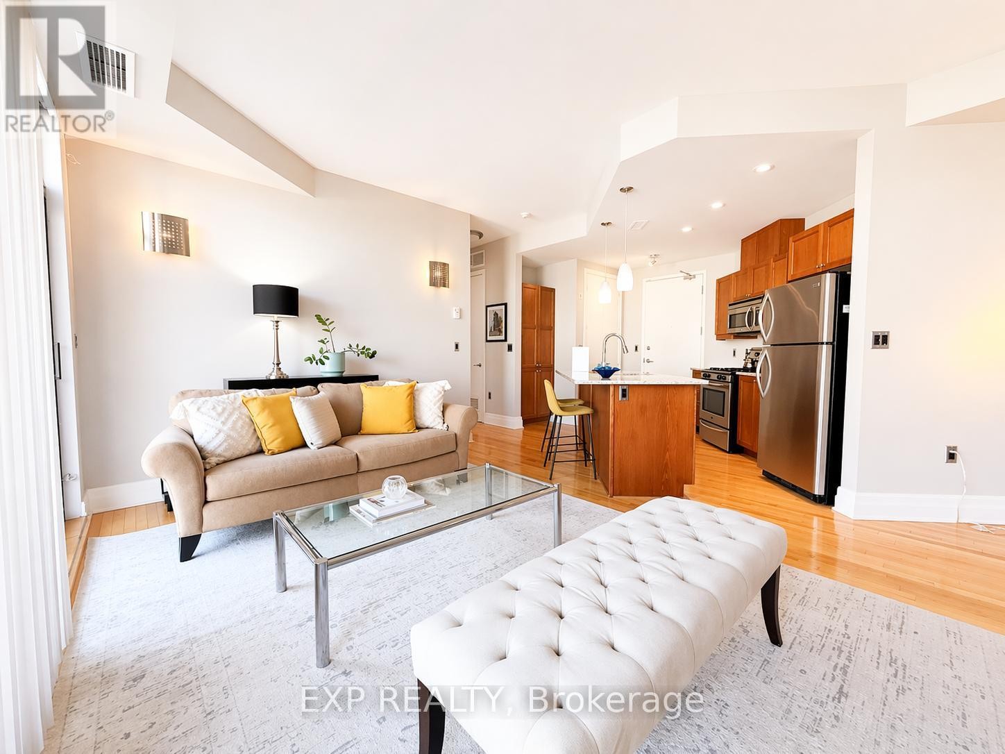 












209 - 260 BESSERER STREET

,
Ottawa,




Ontario
K1N1J3

