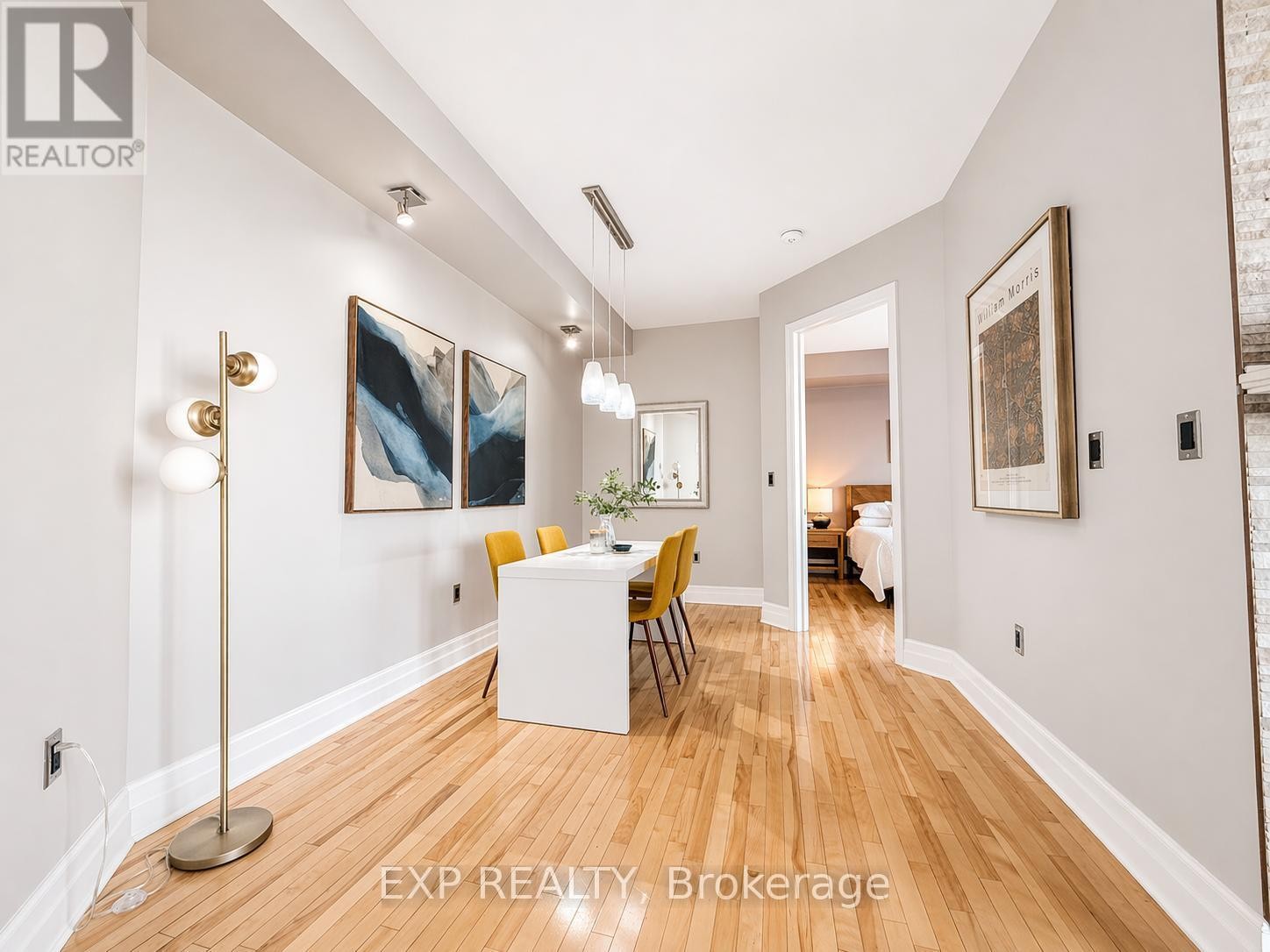 












209 - 260 BESSERER STREET

,
Ottawa,




Ontario
K1N1J3

