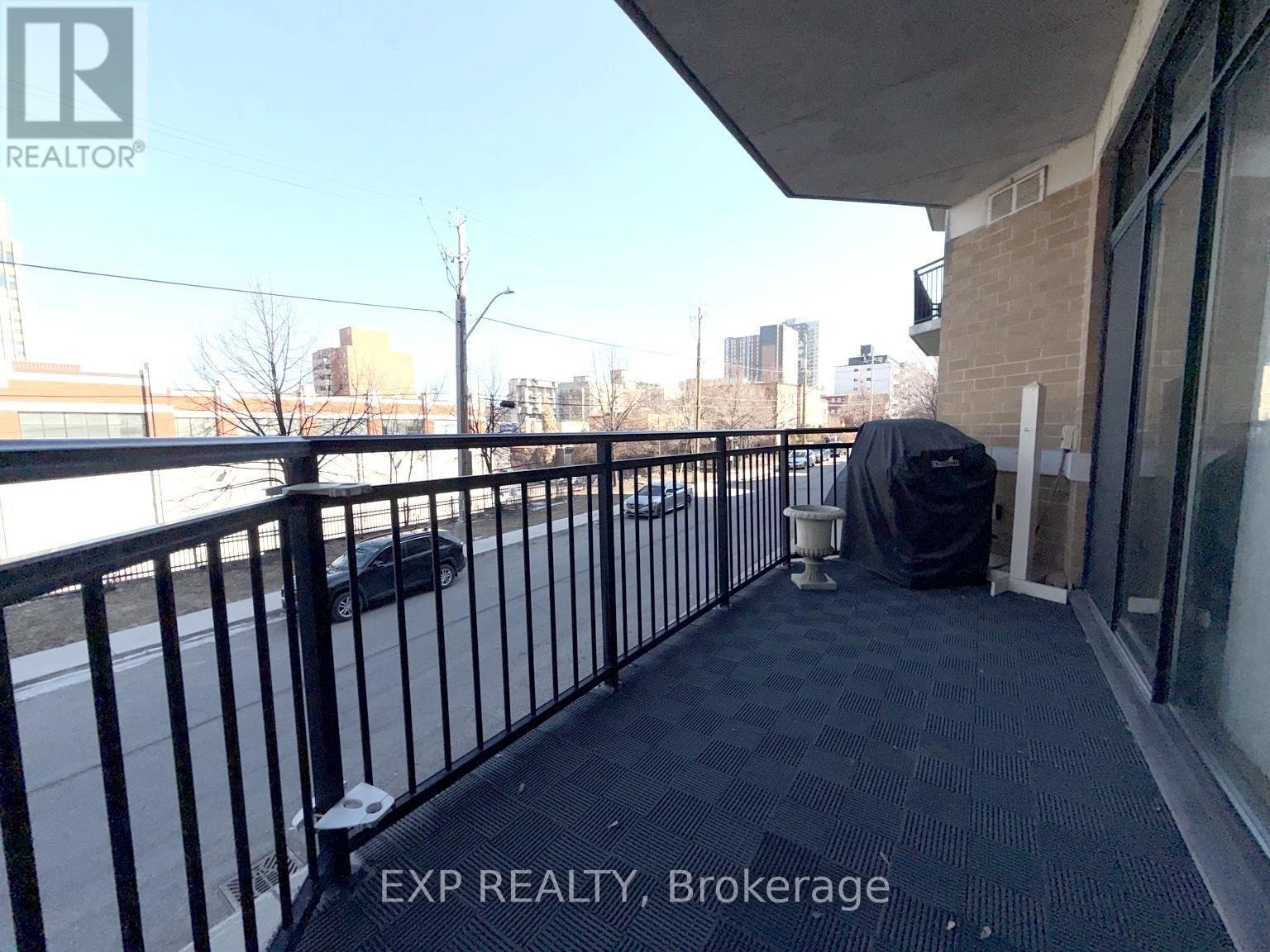 












209 - 260 BESSERER STREET

,
Ottawa,




Ontario
K1N1J3

