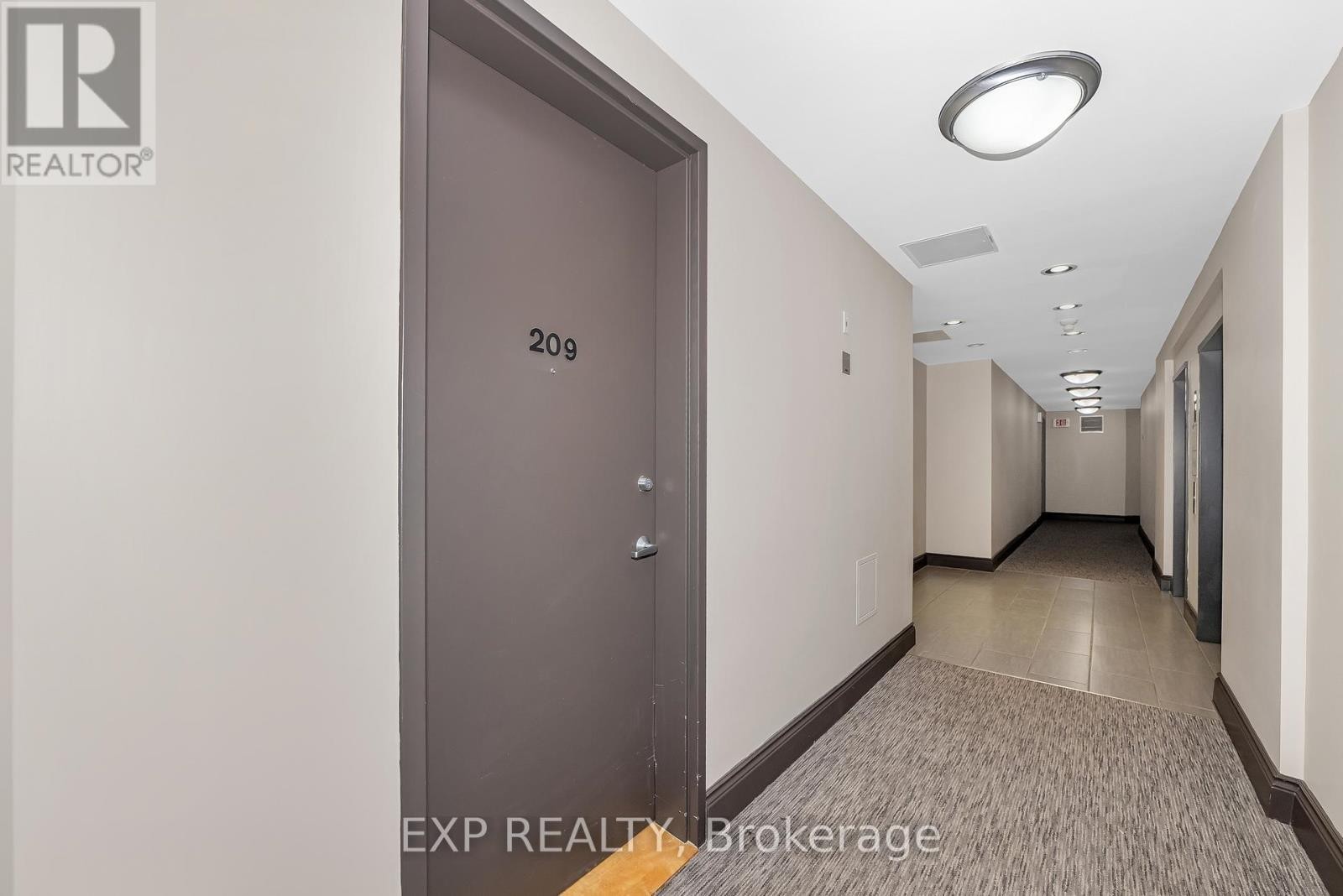 












209 - 260 BESSERER STREET

,
Ottawa,




Ontario
K1N1J3

