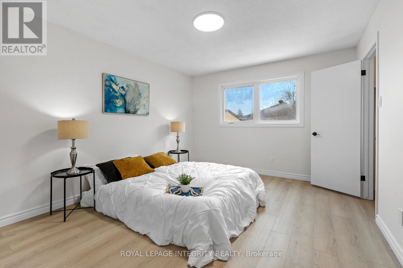 












6368 VISENEAU DRIVE

,
Ottawa,




Ontario
K1C2J2

