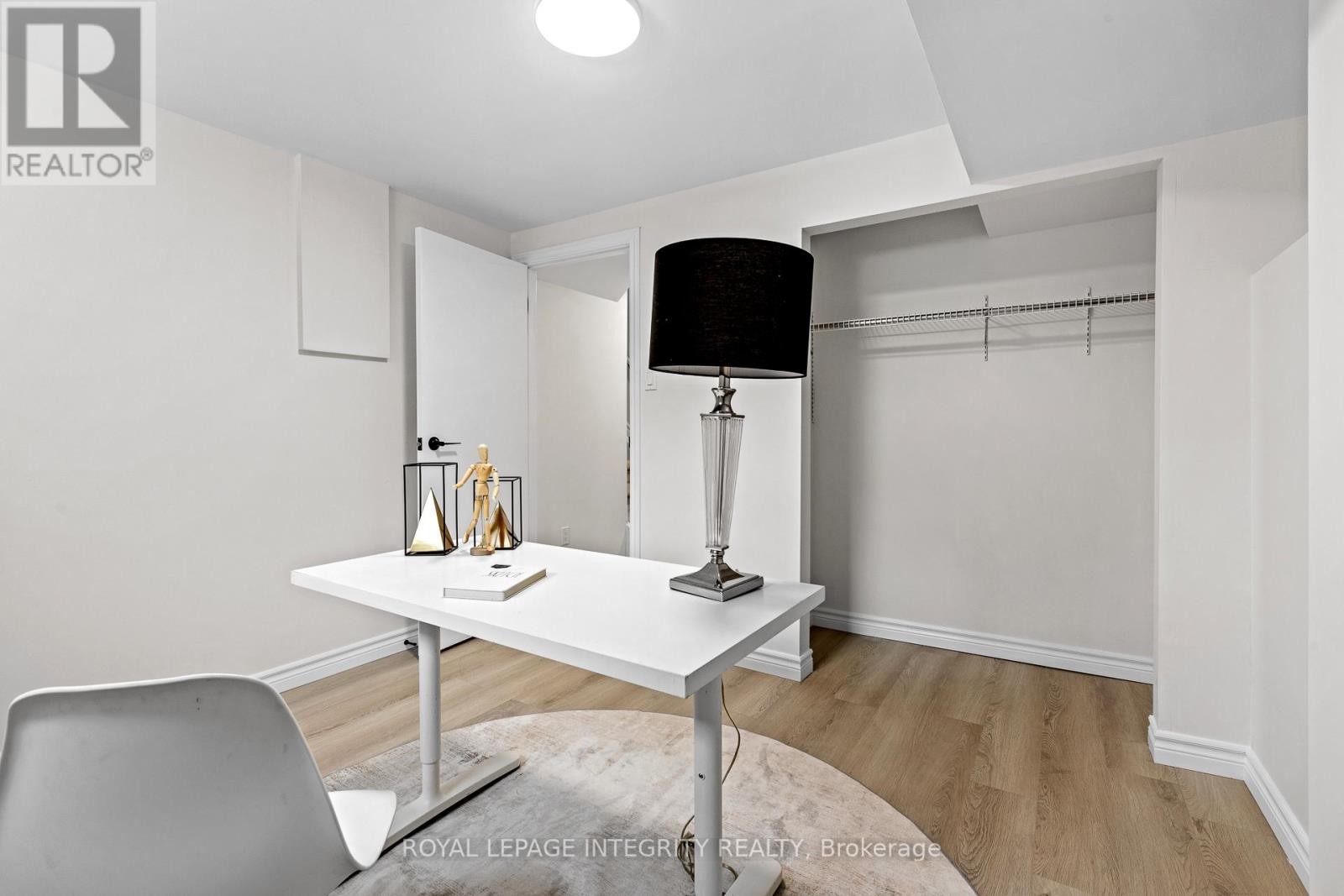 












6368 VISENEAU DRIVE

,
Ottawa,




Ontario
K1C2J2

