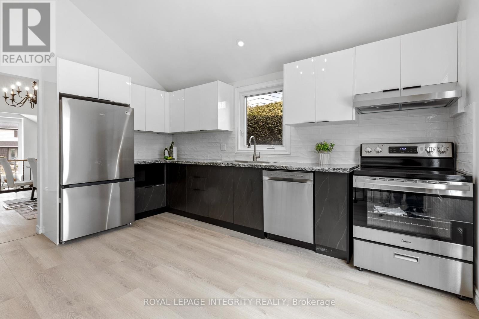 












6368 VISENEAU DRIVE

,
Ottawa,




Ontario
K1C2J2

