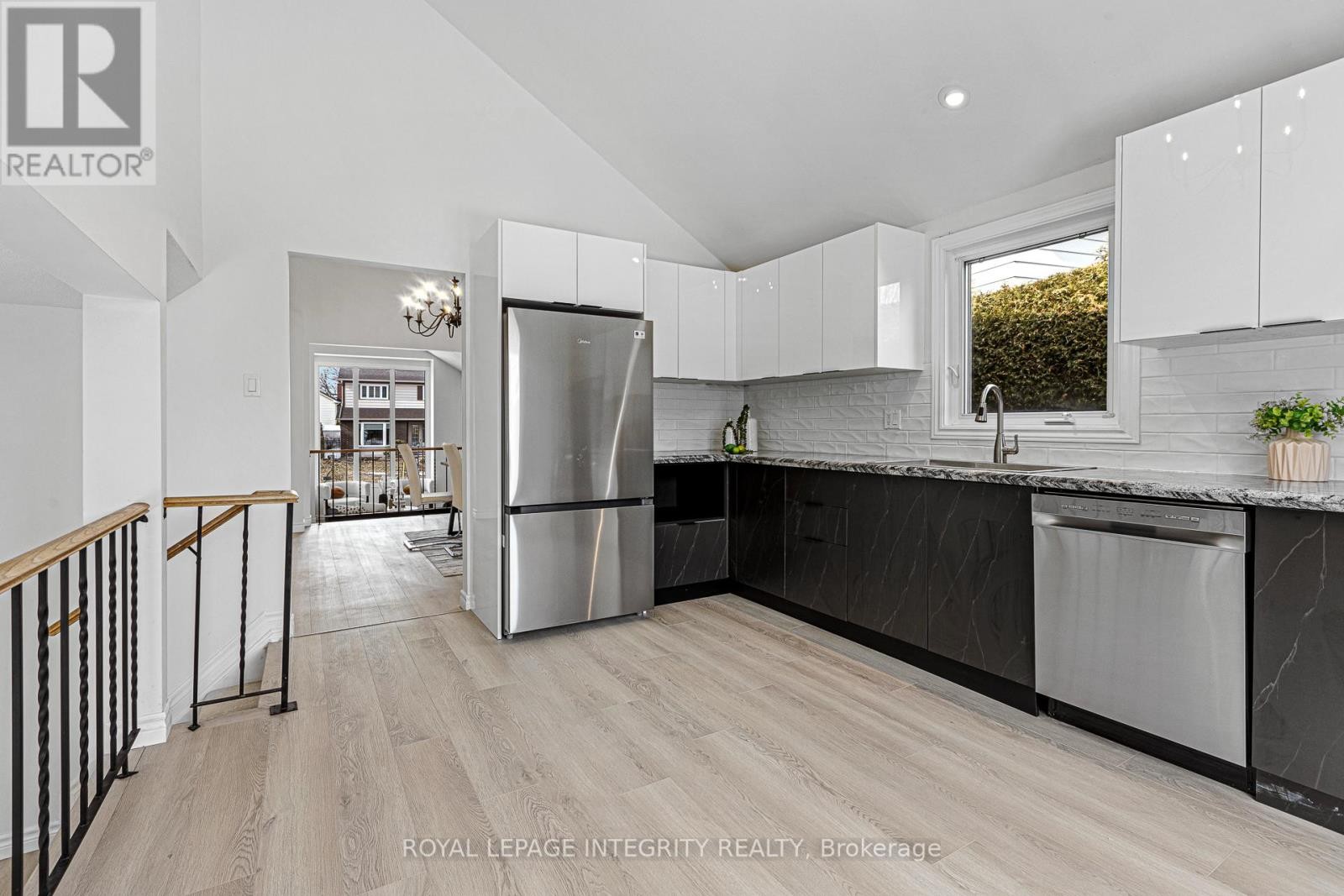 












6368 VISENEAU DRIVE

,
Ottawa,




Ontario
K1C2J2

