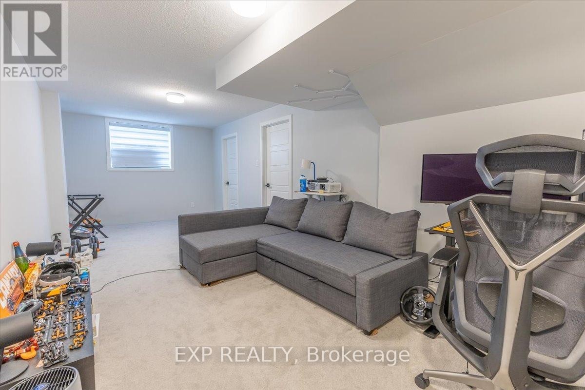 












297 BILLRIAN CRESCENT

,
Ottawa,




Ontario
K2S3A6

