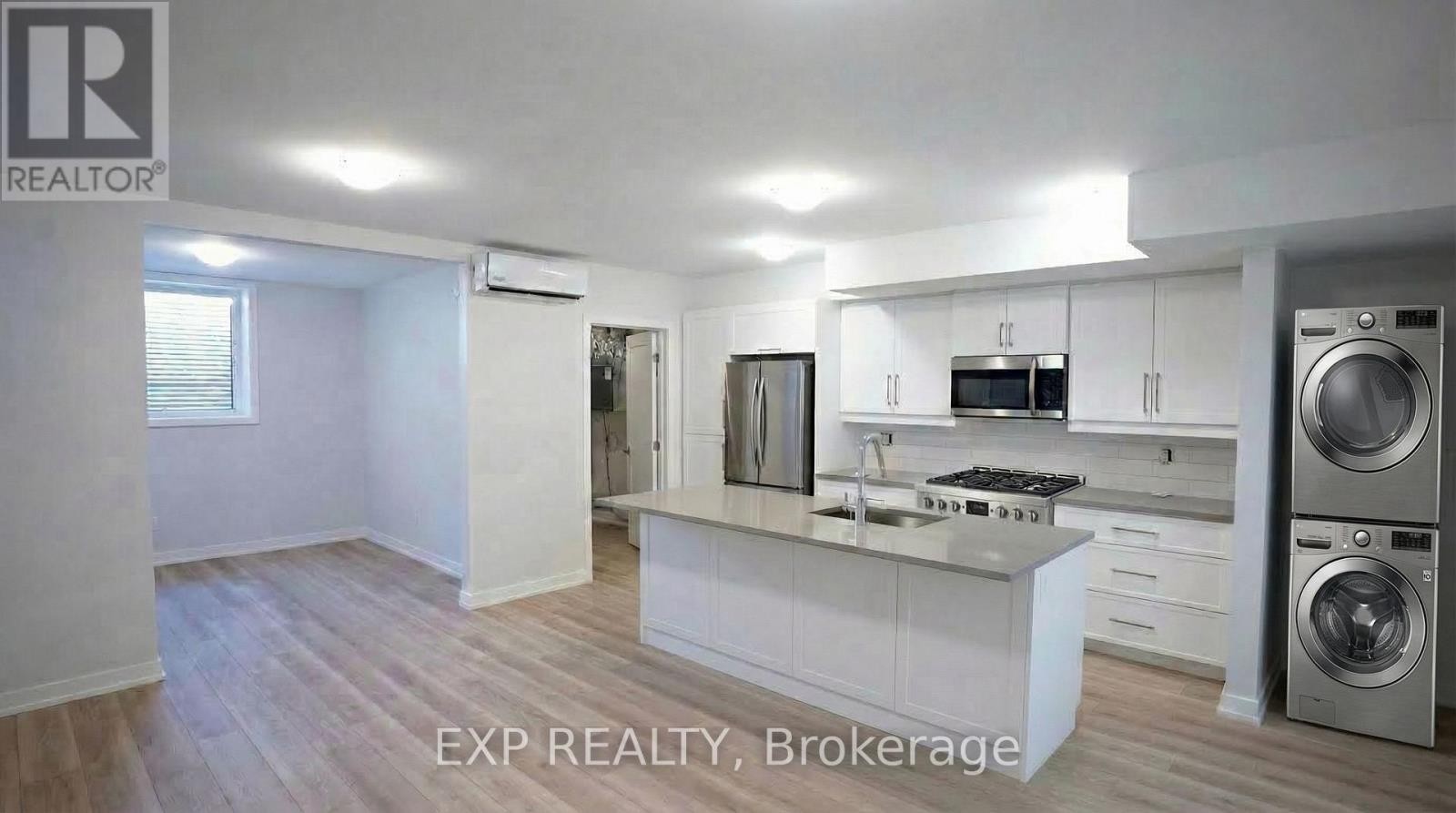 












234, 236 WOODROFFE AVENUE

,
Ottawa,




Ontario
K2A3V4

