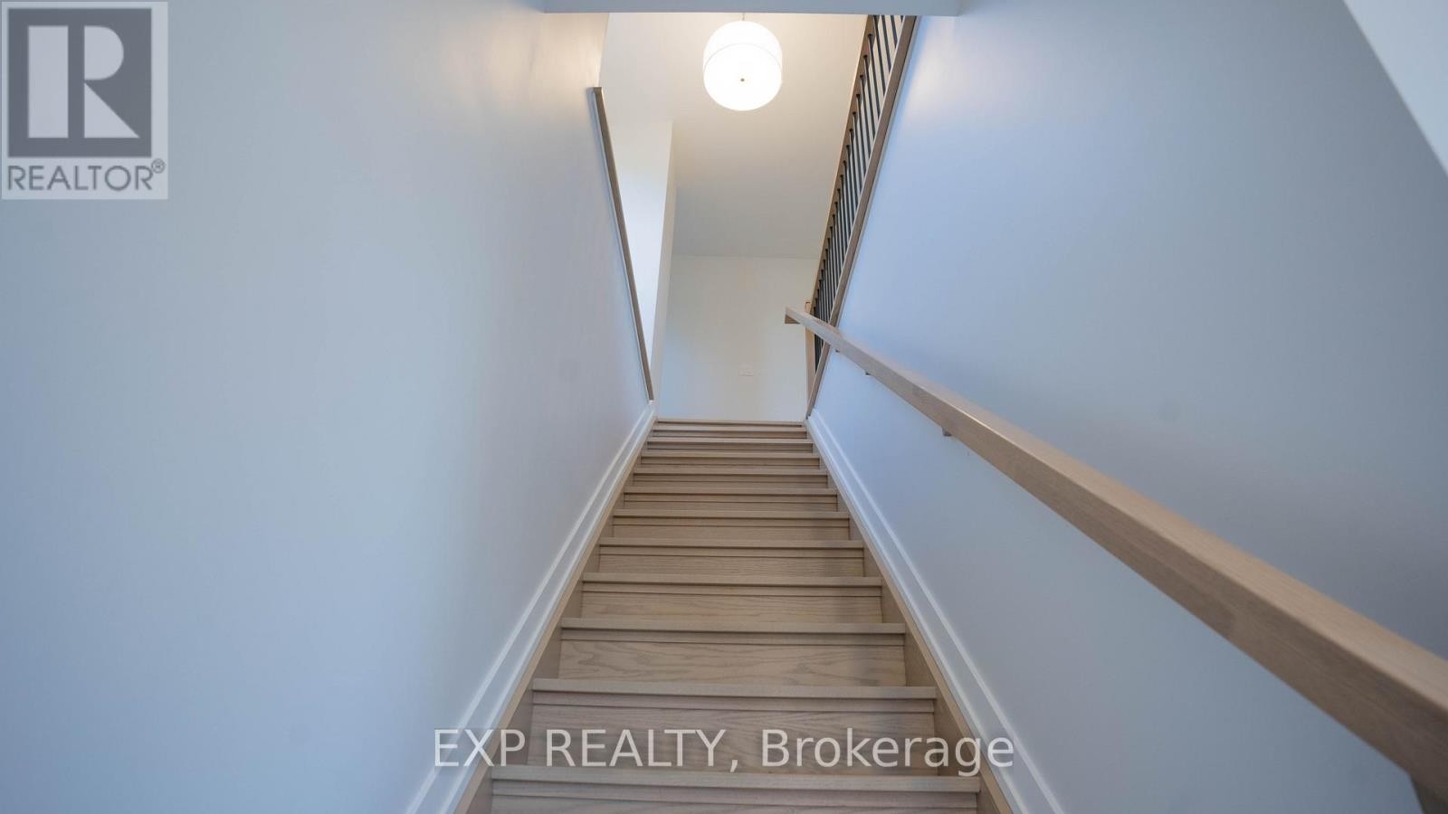 












234, 236 WOODROFFE AVENUE

,
Ottawa,




Ontario
K2A3V4

