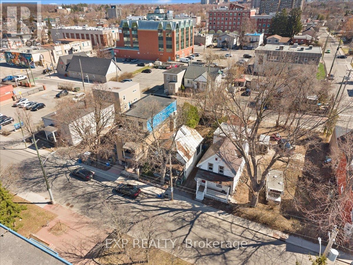 












297 CYR AVENUE

,
Ottawa,




Ontario
K1L7N6

