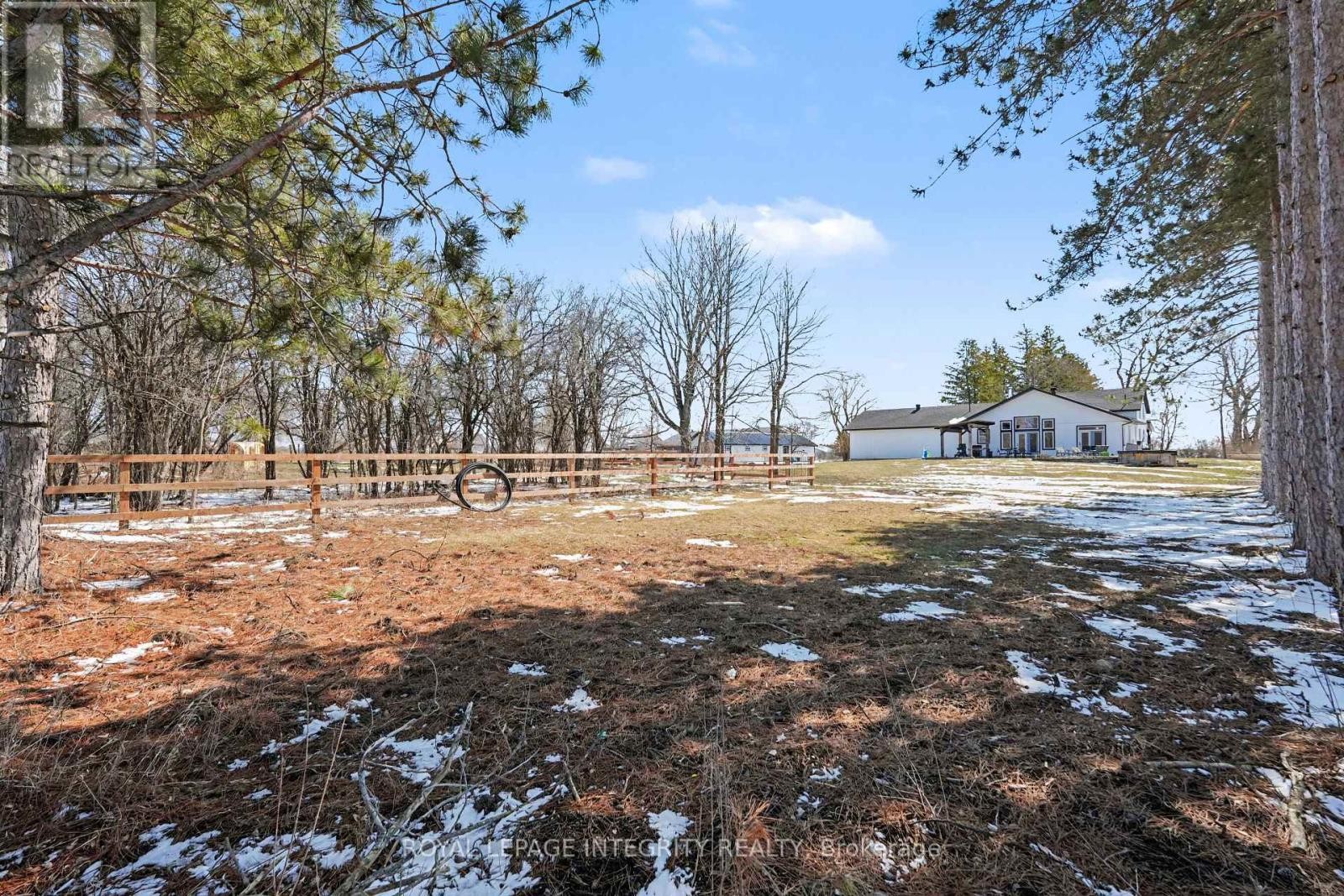 












210 WAYSIDE DRIVE

,
Drummond/North Elmsley,




Ontario
K7H3C8


