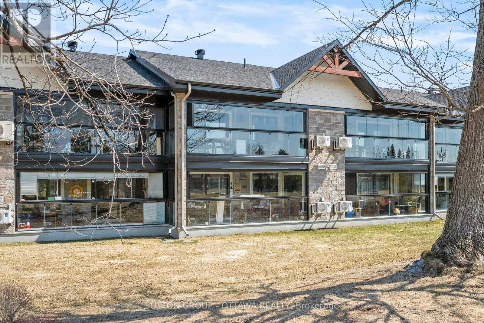












294 - 308 MASTERS LANE

,
Clarence-Rockland,




Ontario
N1A2W1

