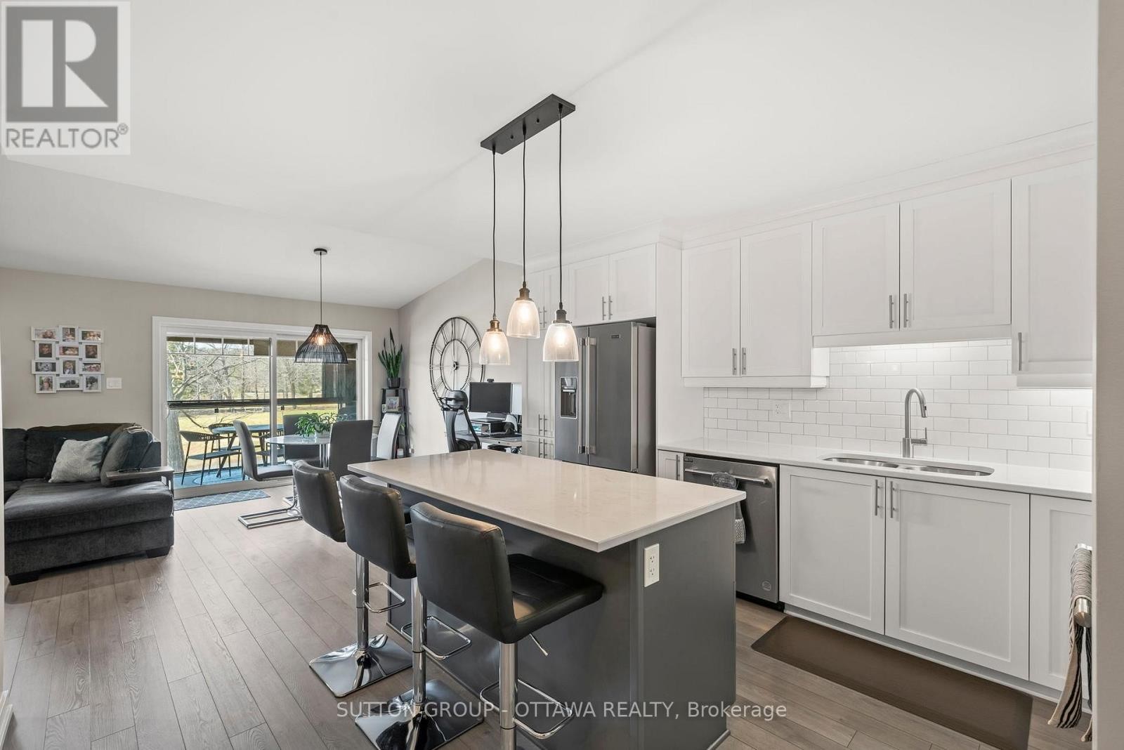 












294 - 308 MASTERS LANE

,
Clarence-Rockland,




Ontario
N1A2W1

