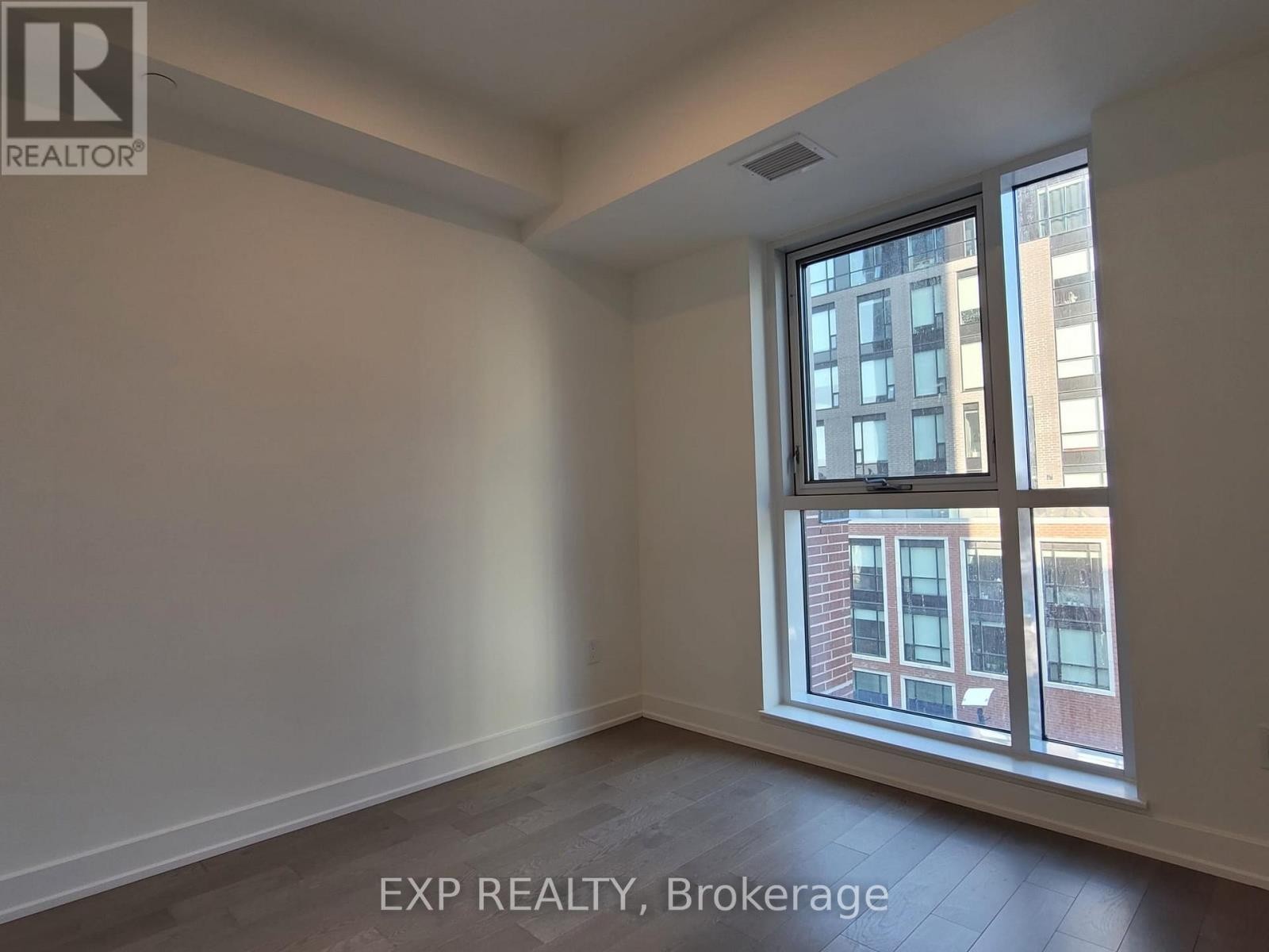 












407 - 560 RIDEAU STREET

,
Ottawa,




Ontario
K1N0G3

