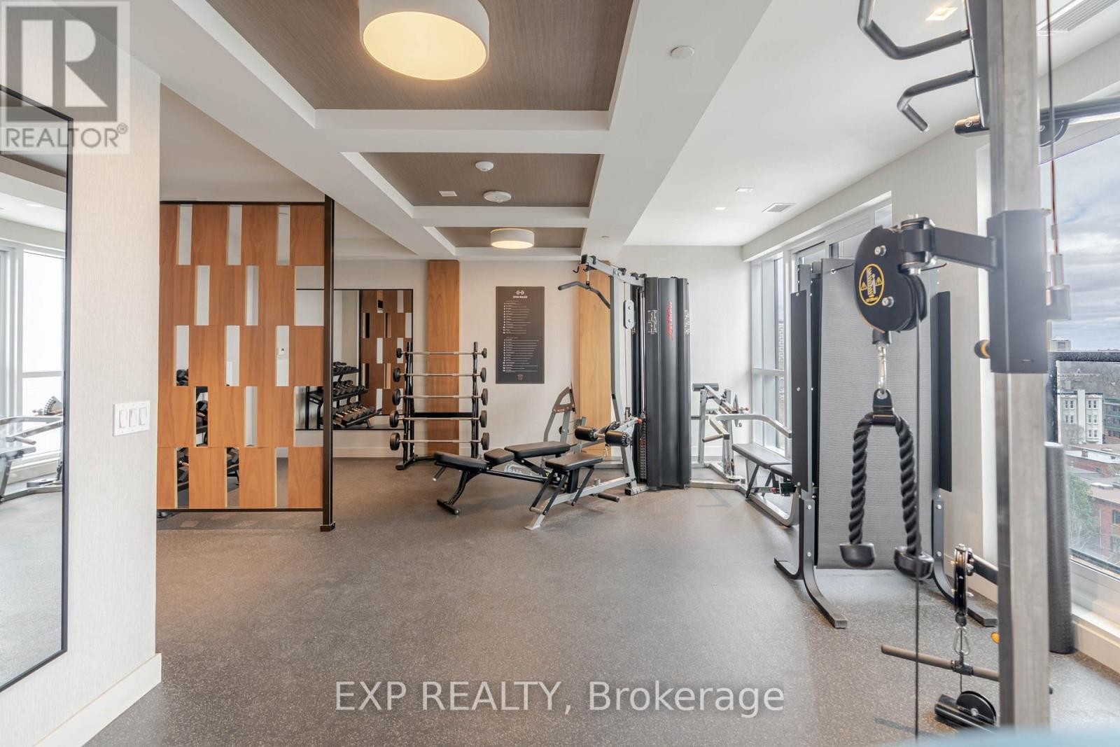 












407 - 560 RIDEAU STREET

,
Ottawa,




Ontario
K1N0G3

