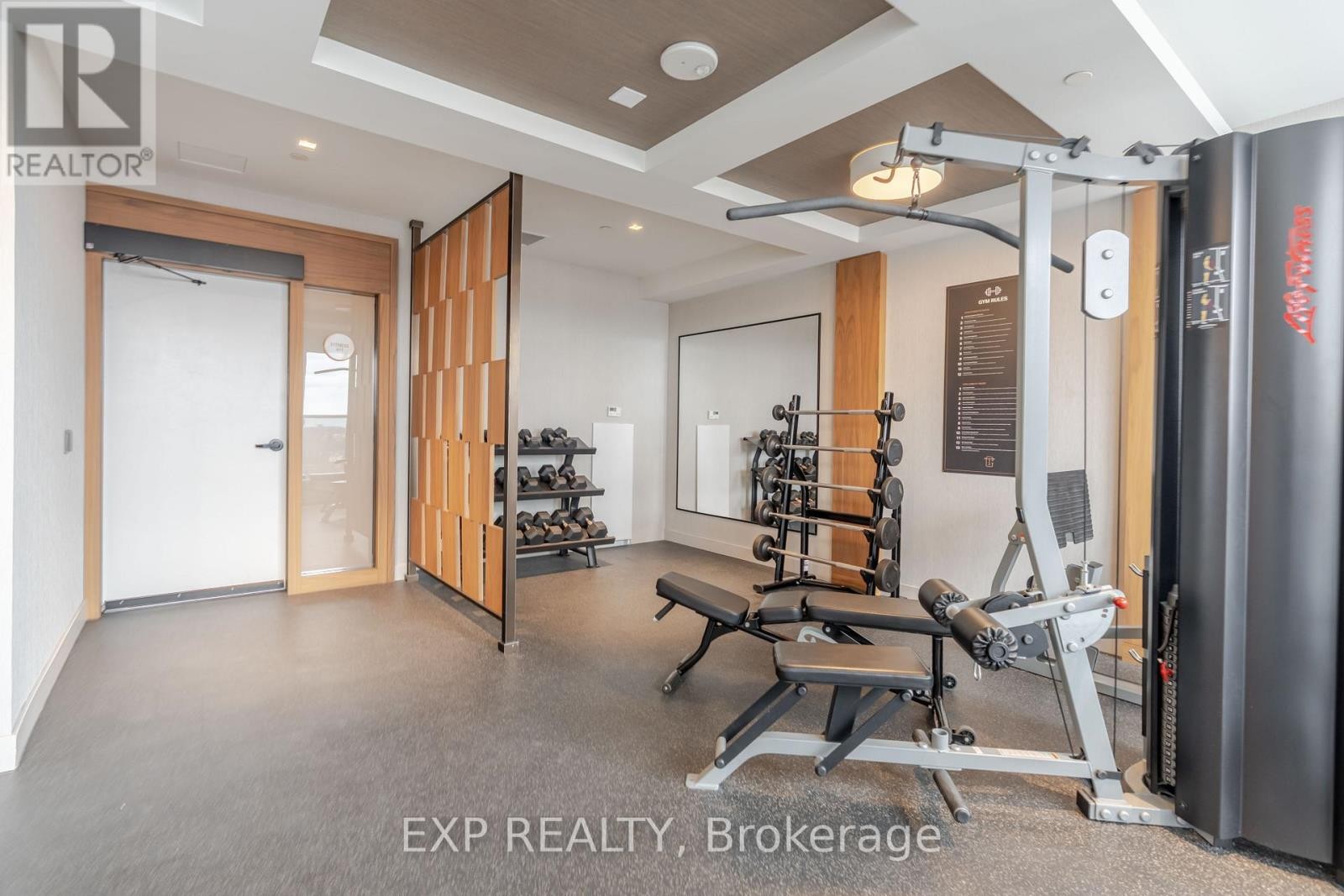












407 - 560 RIDEAU STREET

,
Ottawa,




Ontario
K1N0G3

