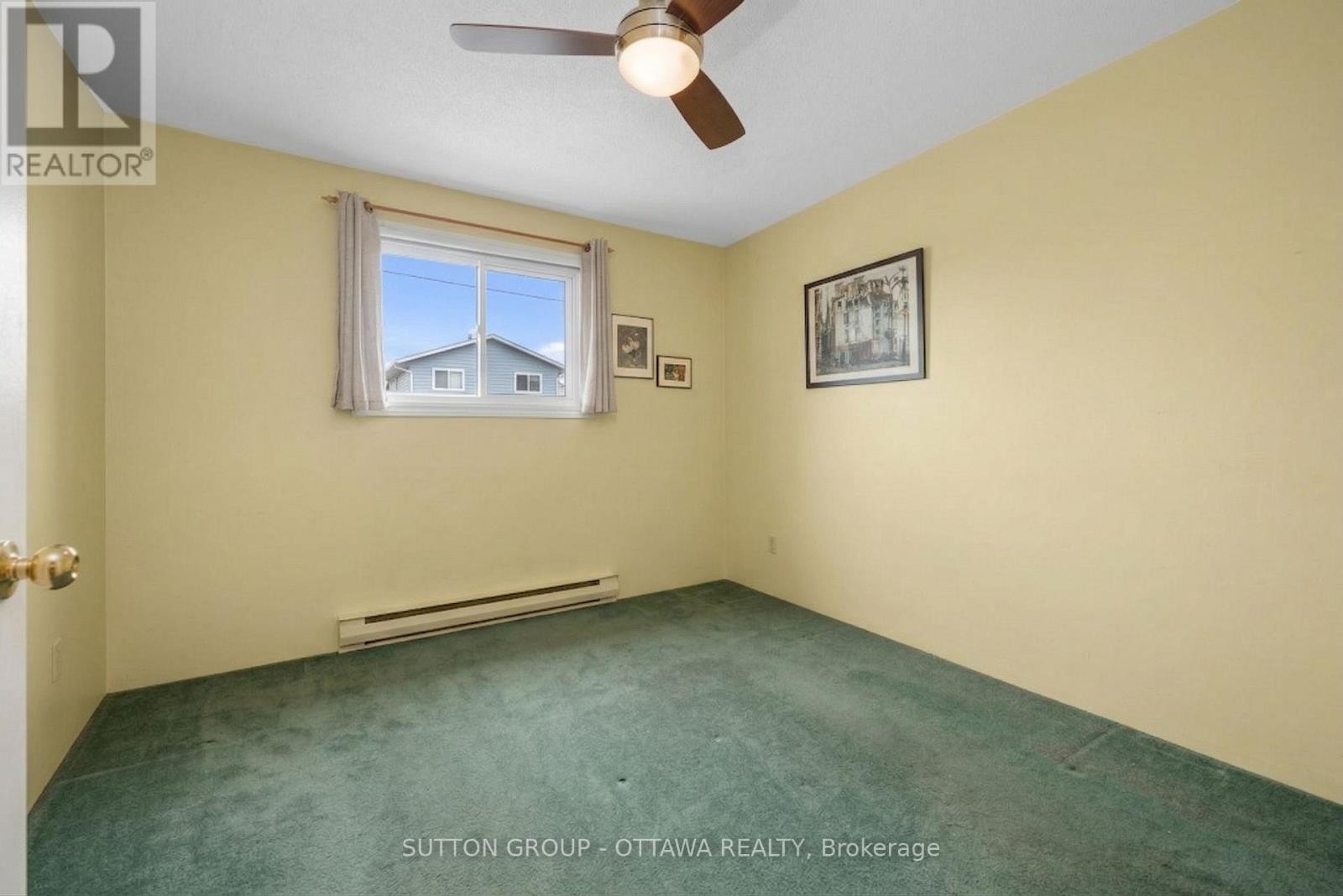 












1112 ST PIERRE STREET

,
Ottawa,




Ontario
K1C1L5

