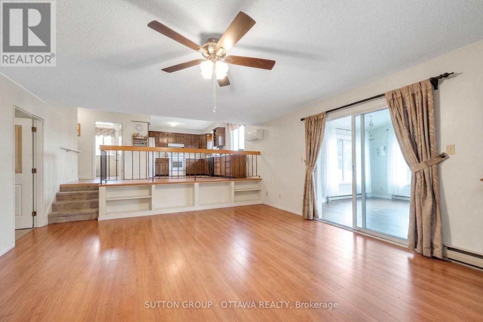 












1112 ST PIERRE STREET

,
Ottawa,




Ontario
K1C1L5

