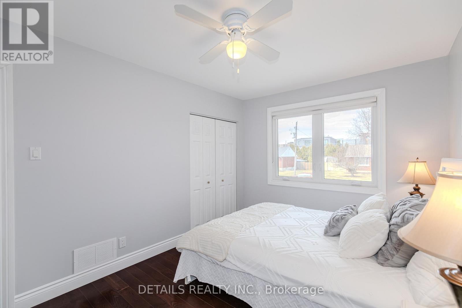 












7 KERRY CRESCENT

,
Ottawa,




Ontario
K2E5V7

