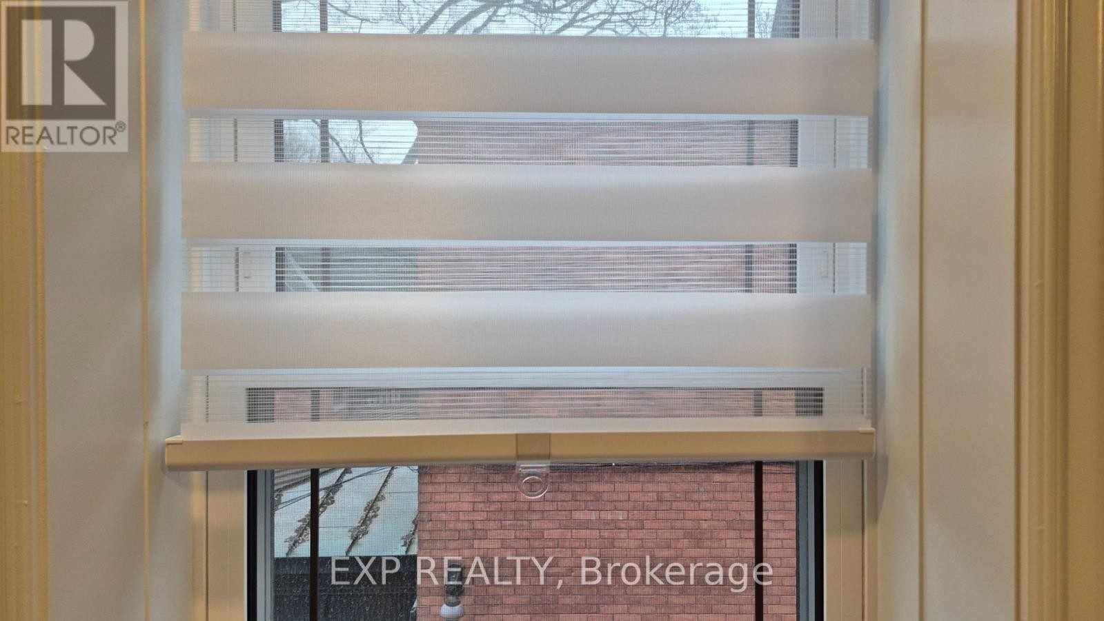 












204 - 157 JAMES STREET

,
Ottawa,




Ontario
K1R5M4

